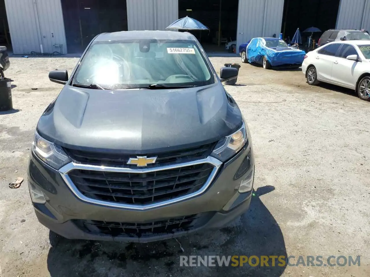 5 Photograph of a damaged car 2GNAXHEV6L6186052 CHEVROLET EQUINOX 2020