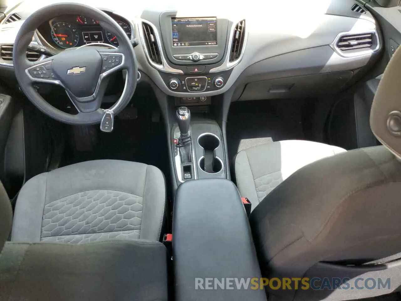 8 Photograph of a damaged car 2GNAXHEV6L6186052 CHEVROLET EQUINOX 2020