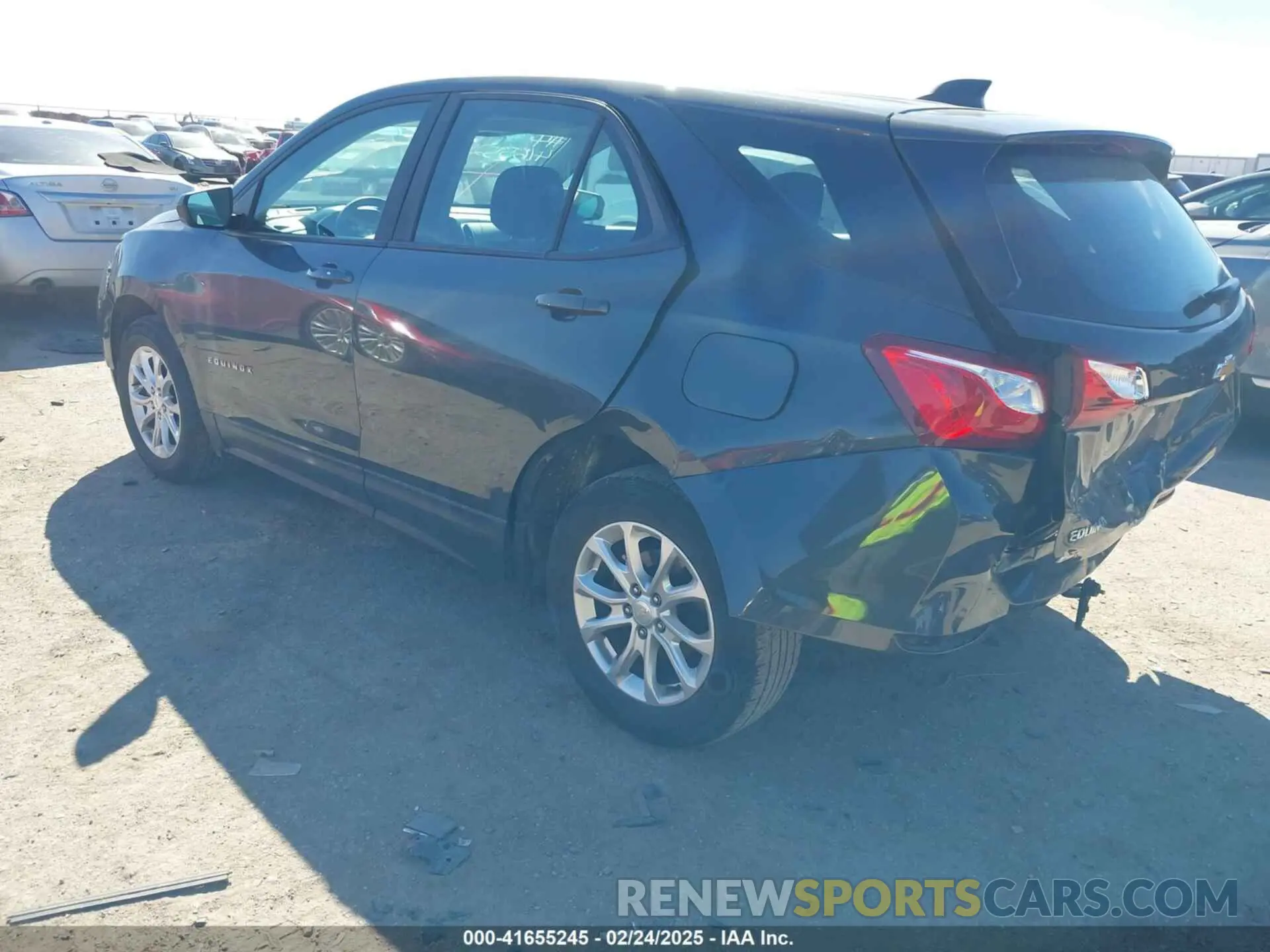 3 Photograph of a damaged car 2GNAXHEV6L6191283 CHEVROLET EQUINOX 2020