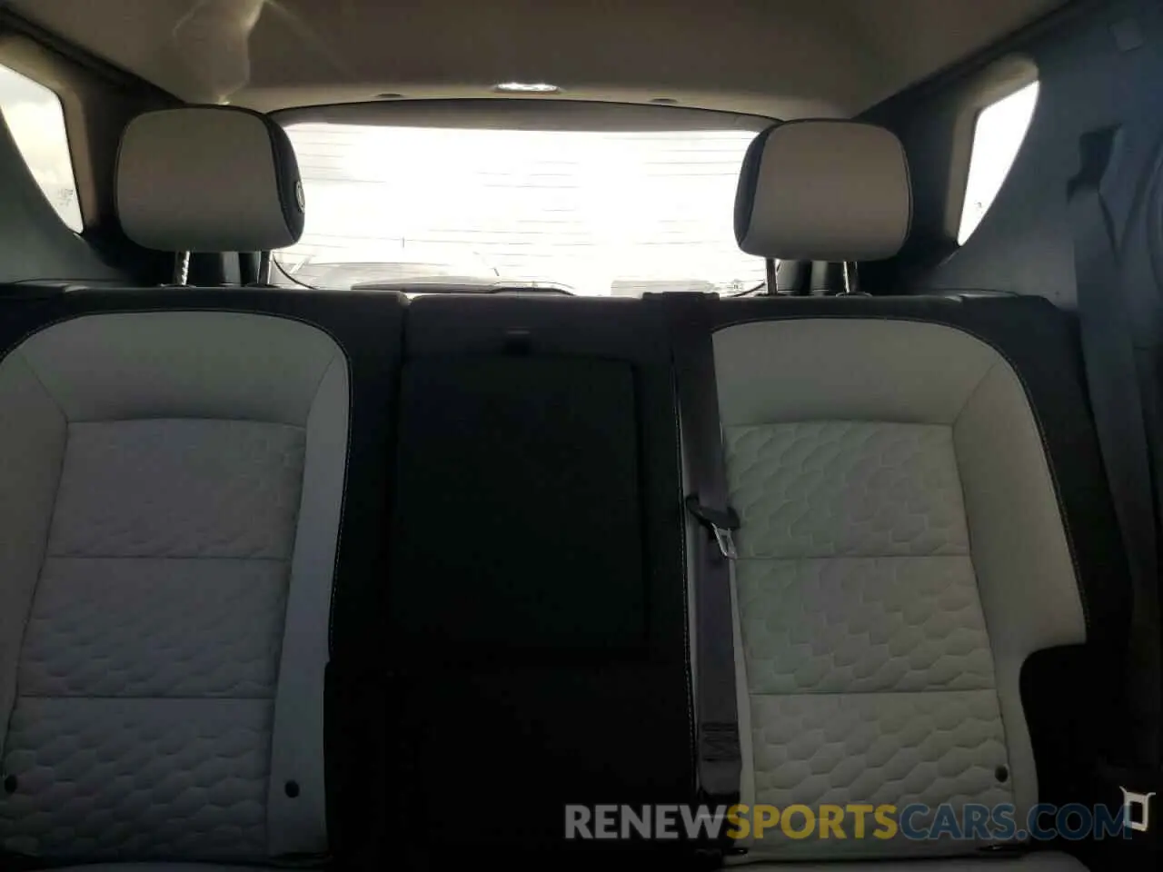 10 Photograph of a damaged car 2GNAXHEV6L6233290 CHEVROLET EQUINOX 2020