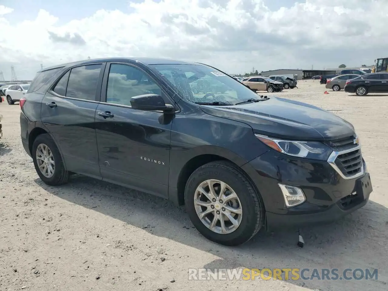 4 Photograph of a damaged car 2GNAXHEV6L6233290 CHEVROLET EQUINOX 2020