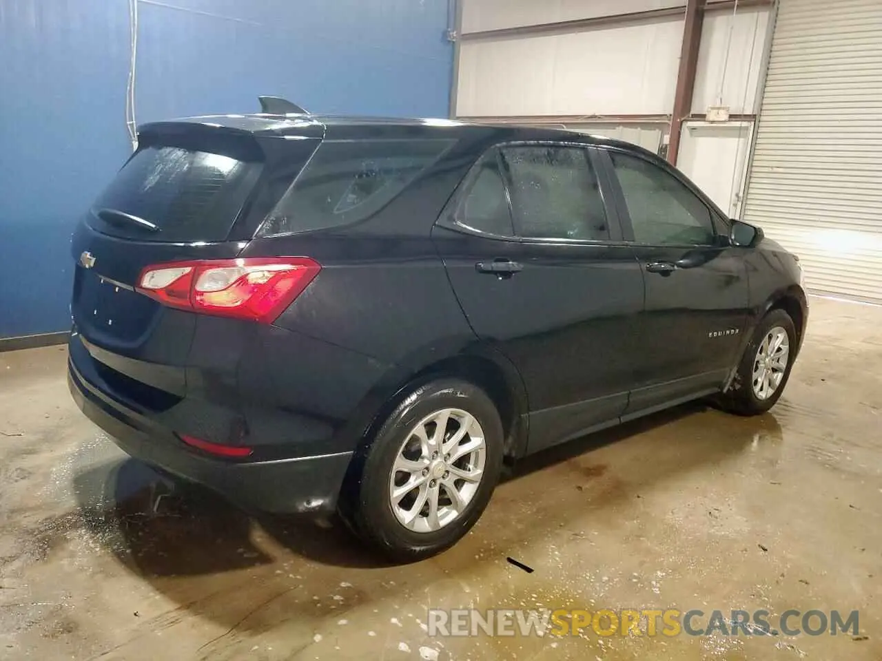 3 Photograph of a damaged car 2GNAXHEV6L6273207 CHEVROLET EQUINOX 2020