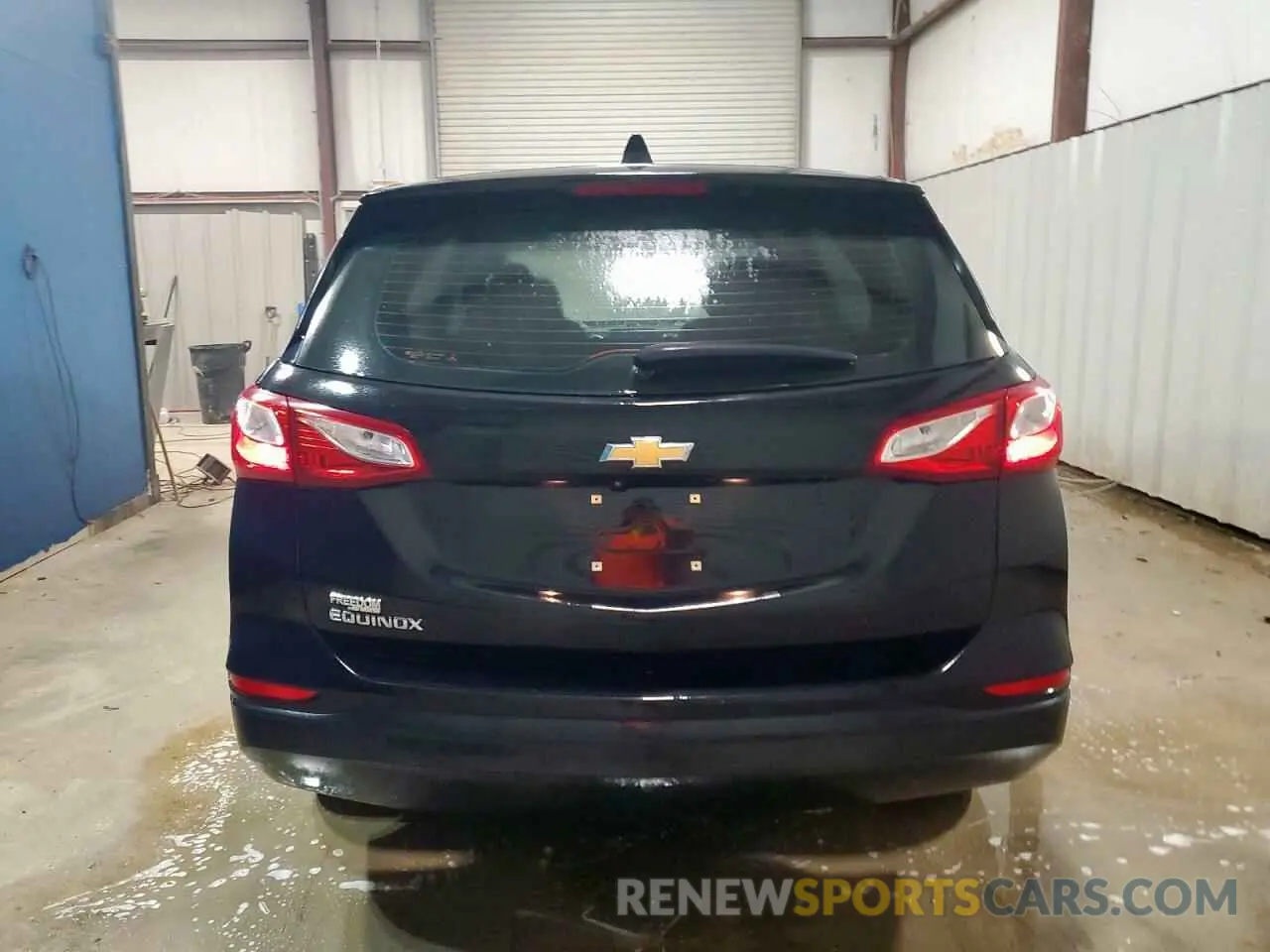 6 Photograph of a damaged car 2GNAXHEV6L6273207 CHEVROLET EQUINOX 2020