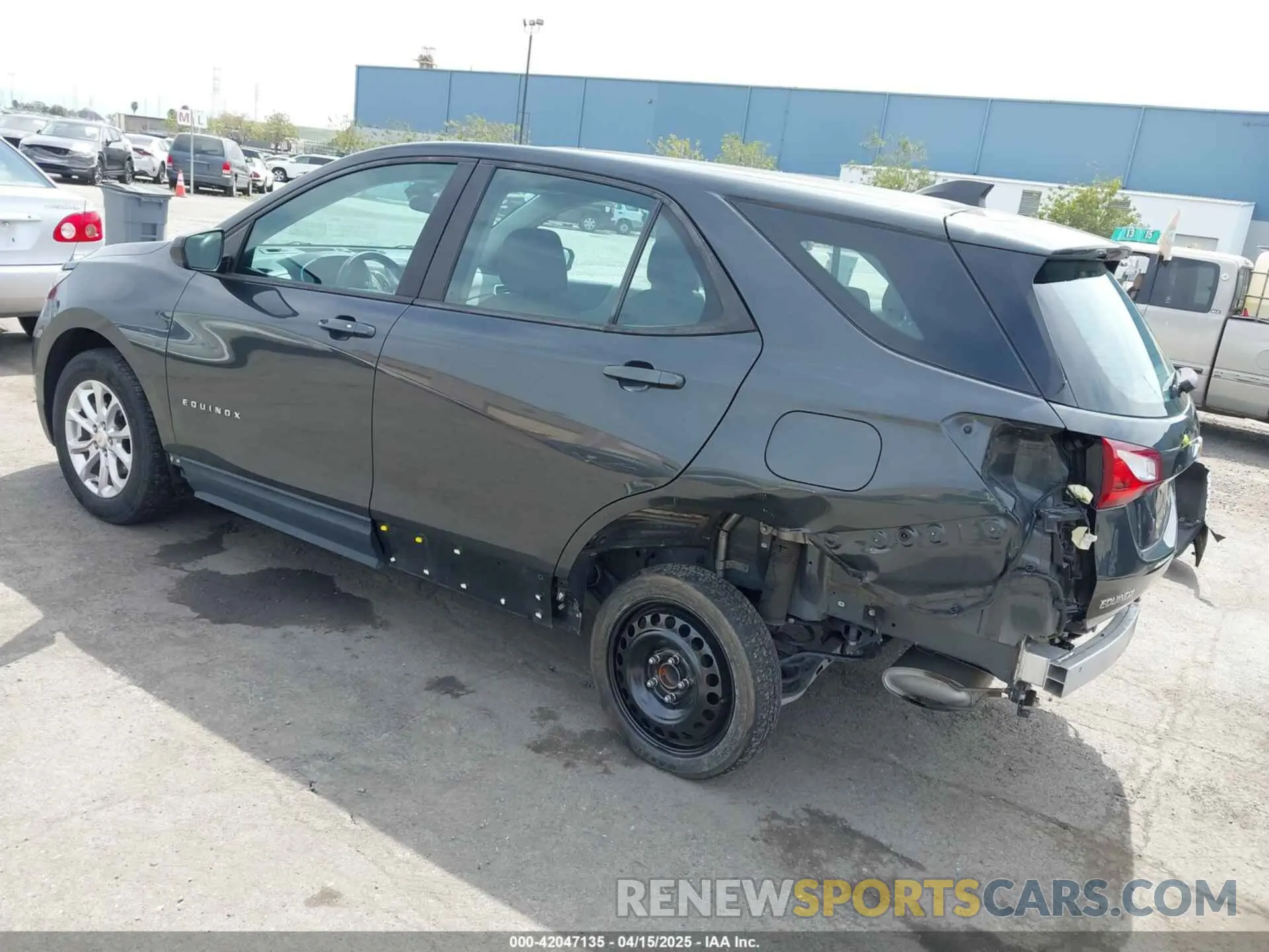 3 Photograph of a damaged car 2GNAXHEV6L6273594 CHEVROLET EQUINOX 2020