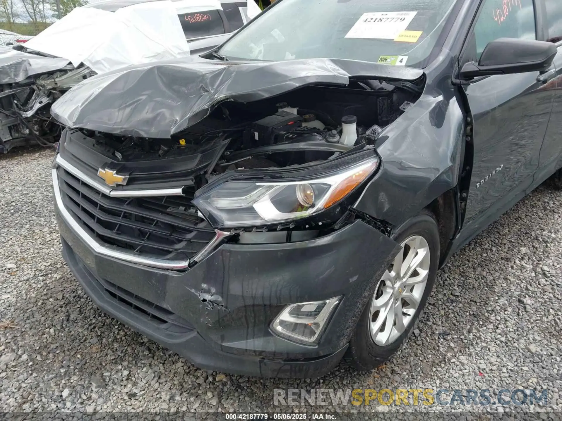 6 Photograph of a damaged car 2GNAXHEV6L6277807 CHEVROLET EQUINOX 2020
