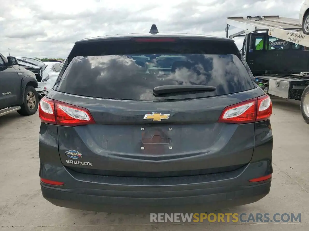 6 Photograph of a damaged car 2GNAXHEV6L6279797 CHEVROLET EQUINOX 2020