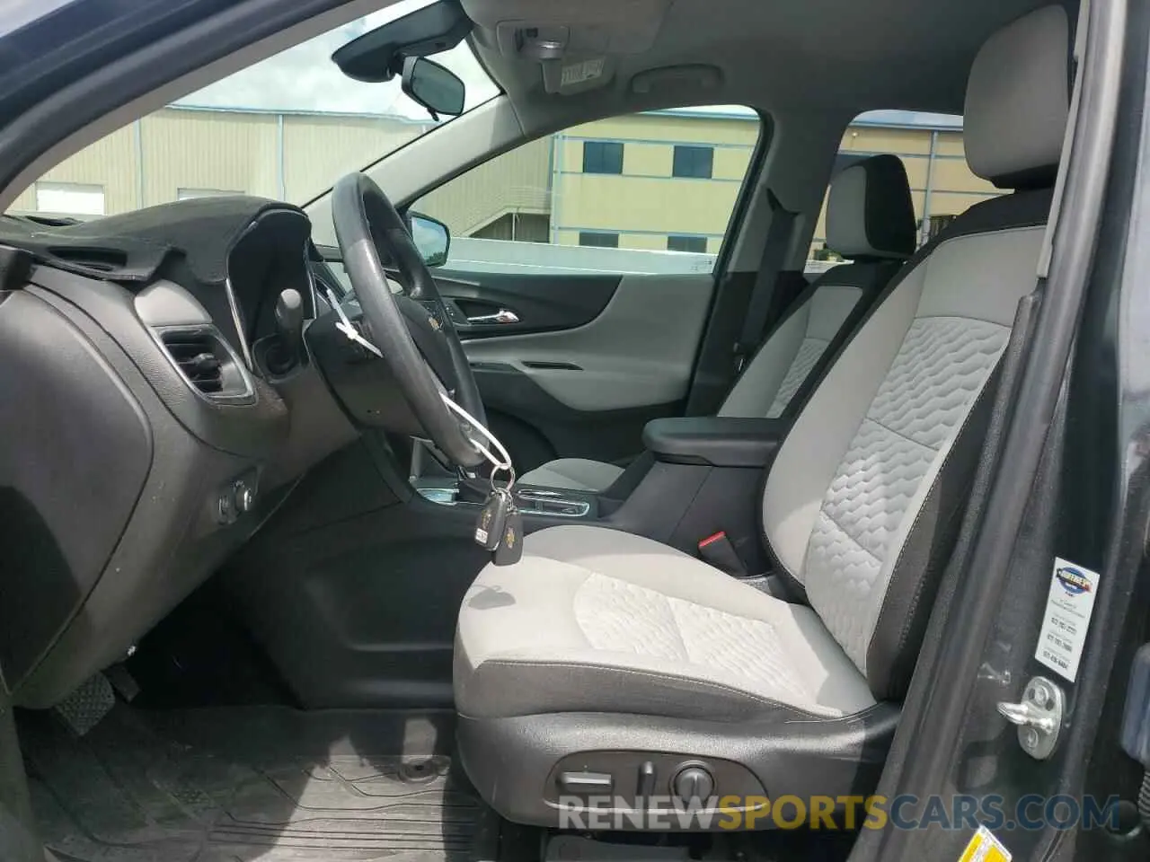 7 Photograph of a damaged car 2GNAXHEV6L6279797 CHEVROLET EQUINOX 2020