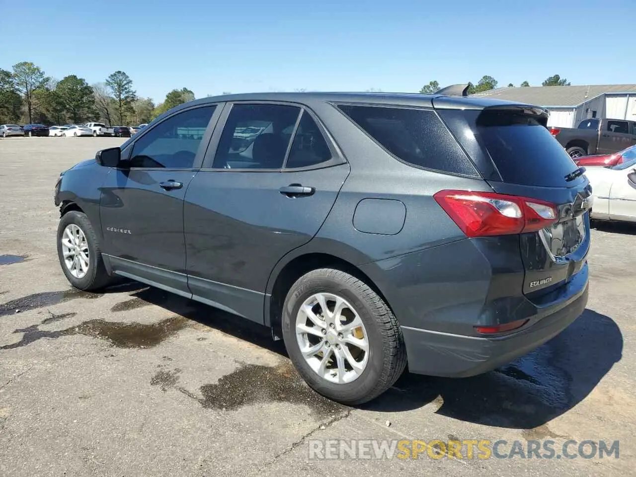 2 Photograph of a damaged car 2GNAXHEV6L6279847 CHEVROLET EQUINOX 2020