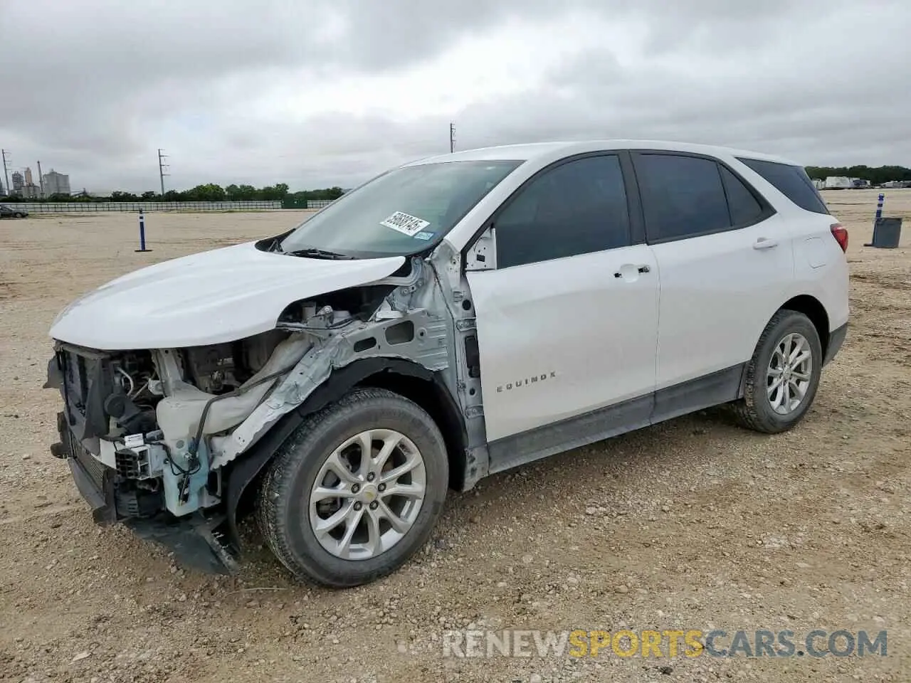 1 Photograph of a damaged car 2GNAXHEV7L6103308 CHEVROLET EQUINOX 2020