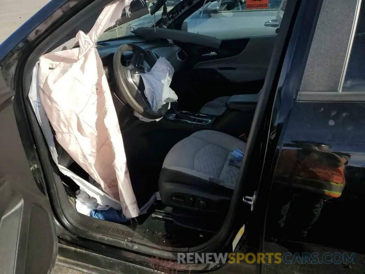 7 Photograph of a damaged car 2GNAXHEV7L6186397 CHEVROLET EQUINOX 2020
