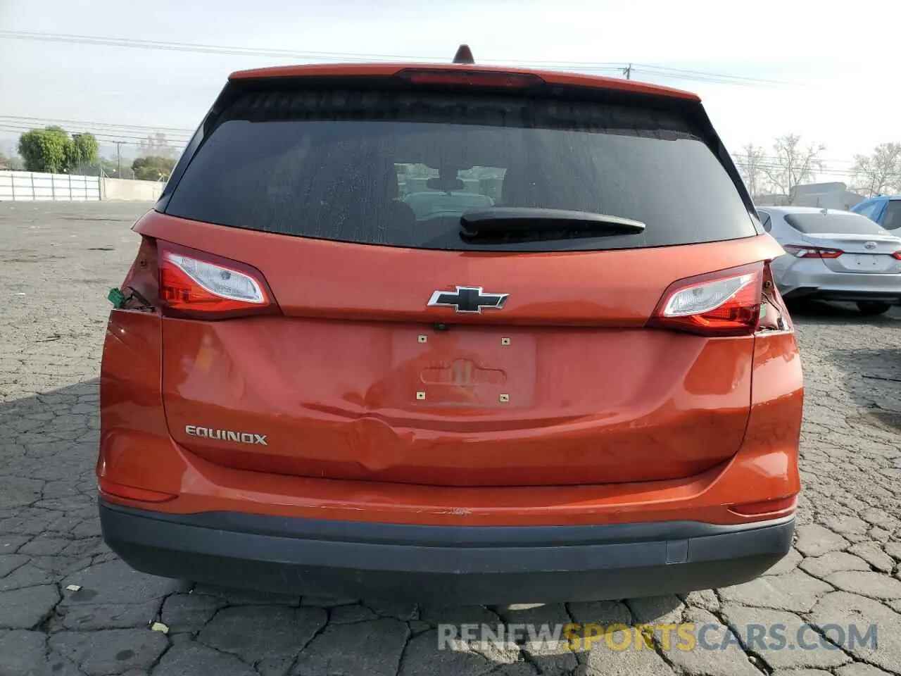 6 Photograph of a damaged car 2GNAXHEV7L6197285 CHEVROLET EQUINOX 2020