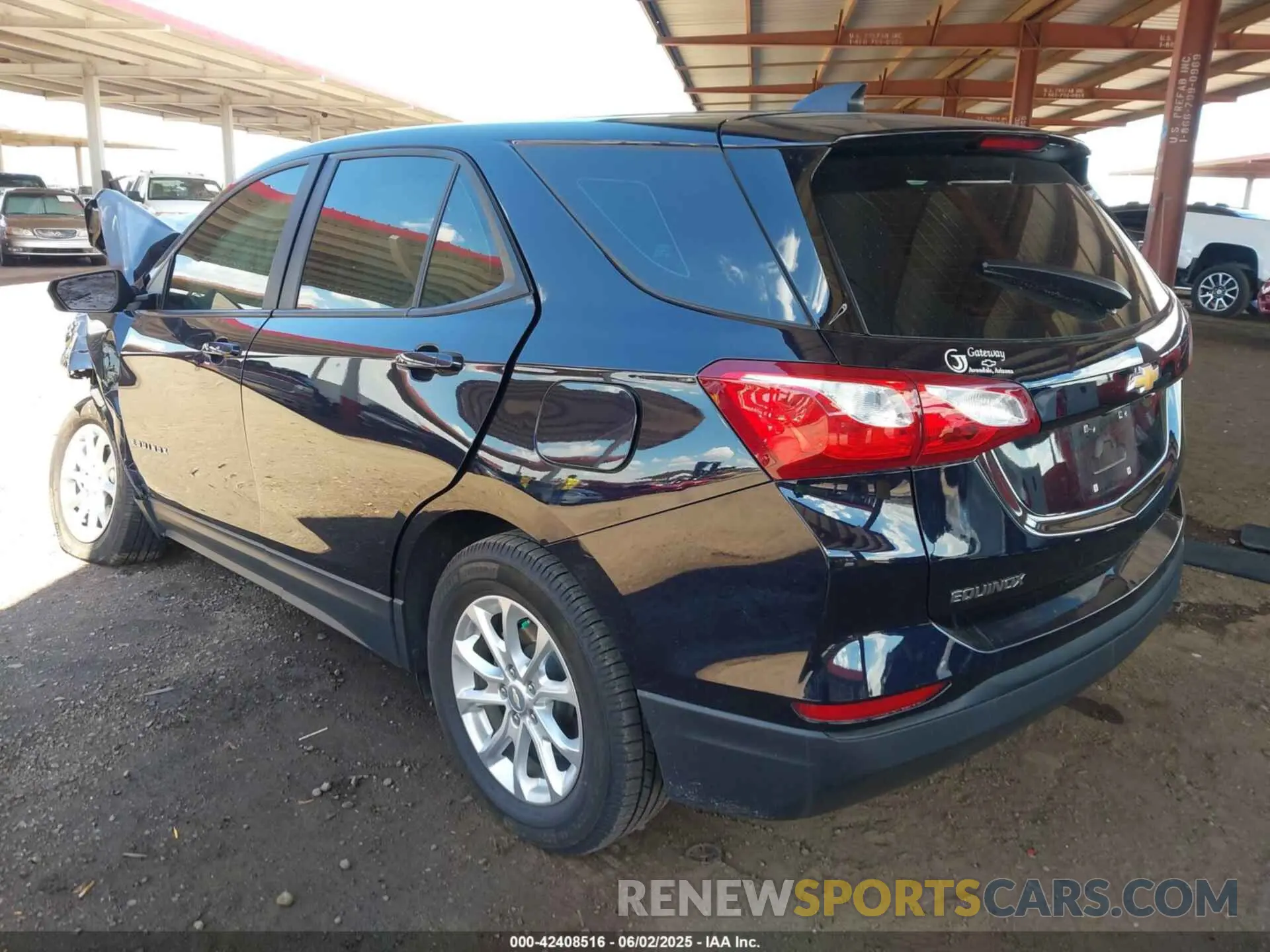 3 Photograph of a damaged car 2GNAXHEV7L6212500 CHEVROLET EQUINOX 2020