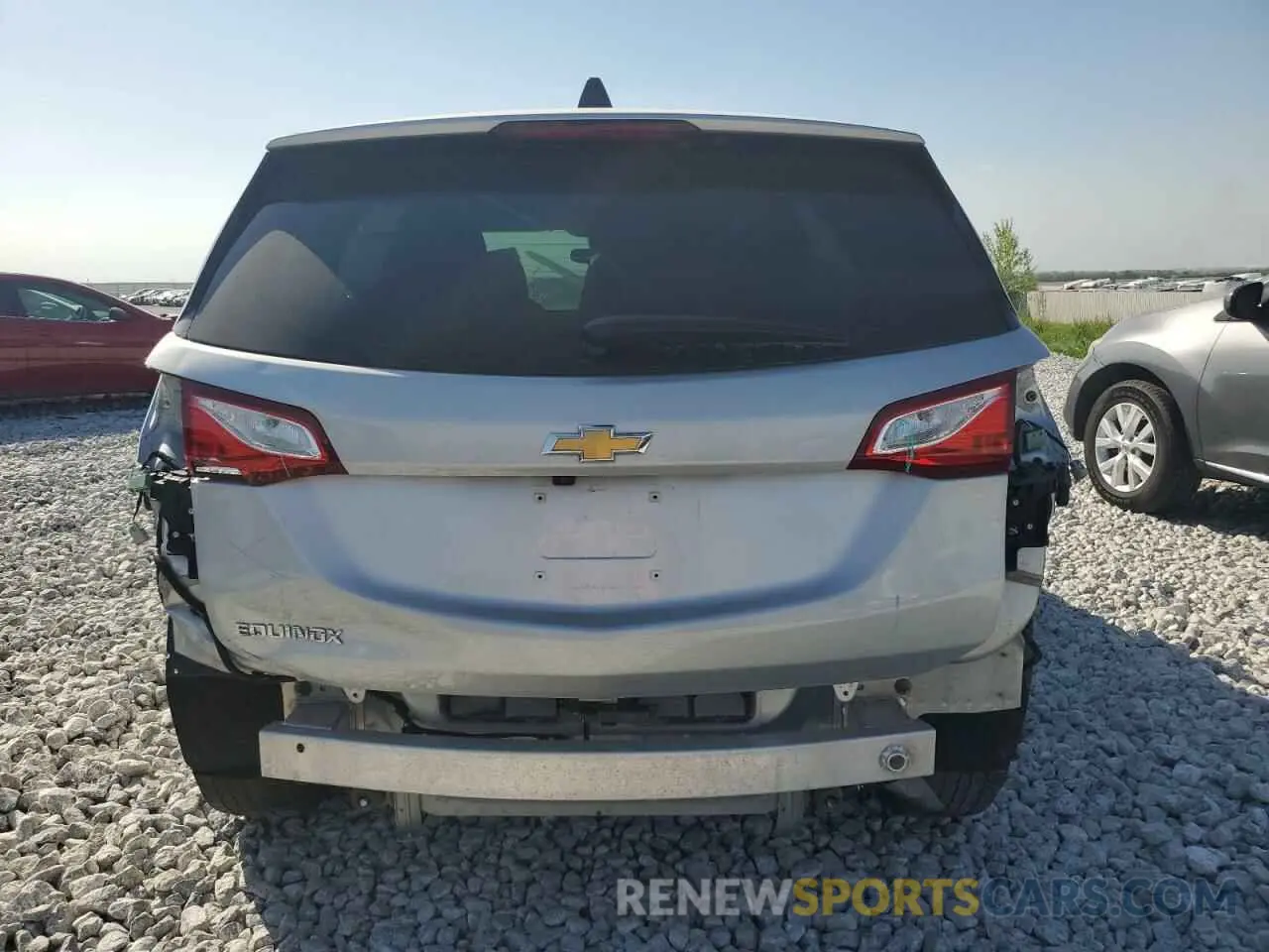 6 Photograph of a damaged car 2GNAXHEV8L6166563 CHEVROLET EQUINOX 2020