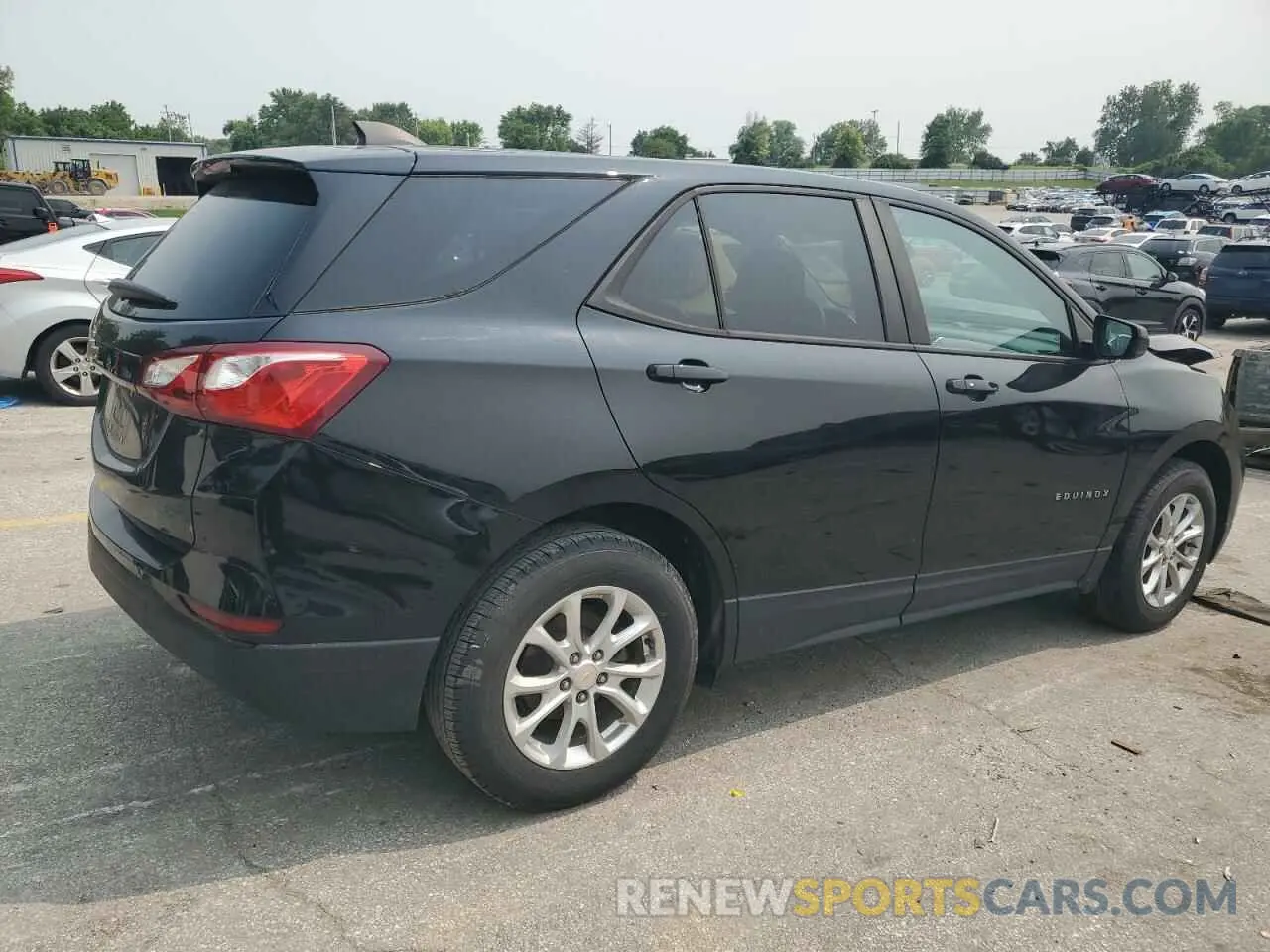 3 Photograph of a damaged car 2GNAXHEV8L6180768 CHEVROLET EQUINOX 2020