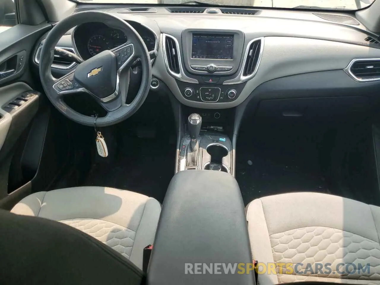 8 Photograph of a damaged car 2GNAXHEV8L6180768 CHEVROLET EQUINOX 2020