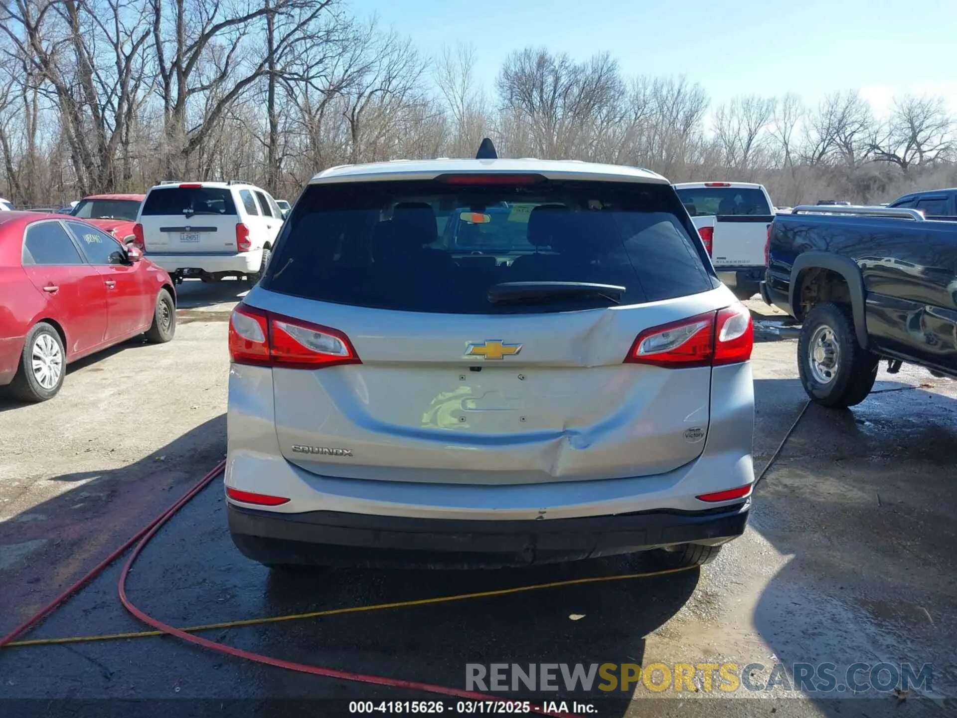16 Photograph of a damaged car 2GNAXHEV8L6234585 CHEVROLET EQUINOX 2020