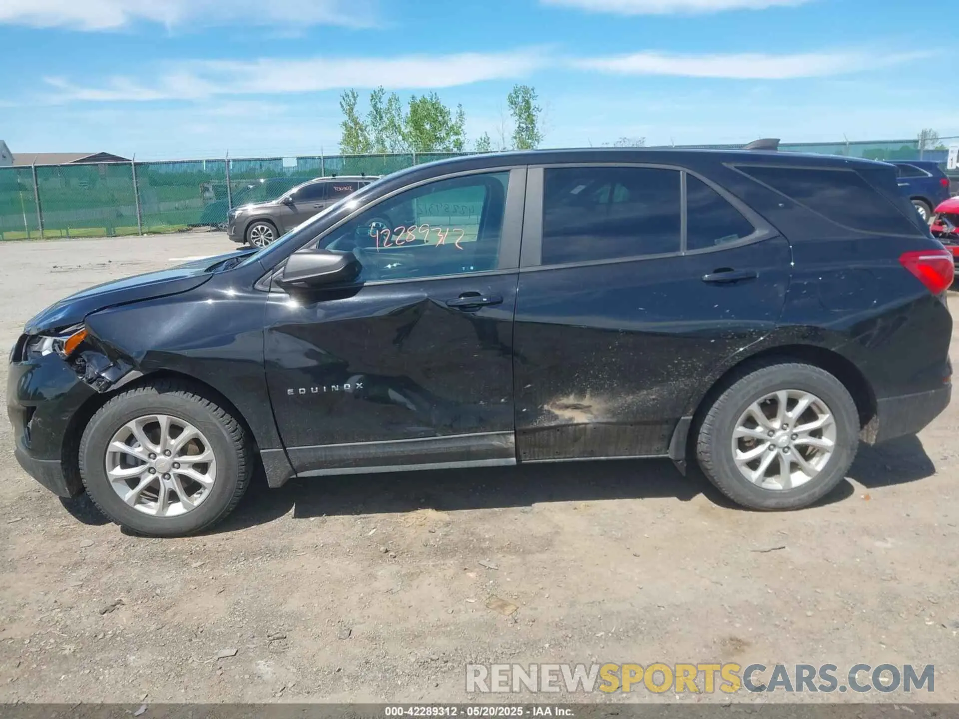 14 Photograph of a damaged car 2GNAXHEV9L6131692 CHEVROLET EQUINOX 2020