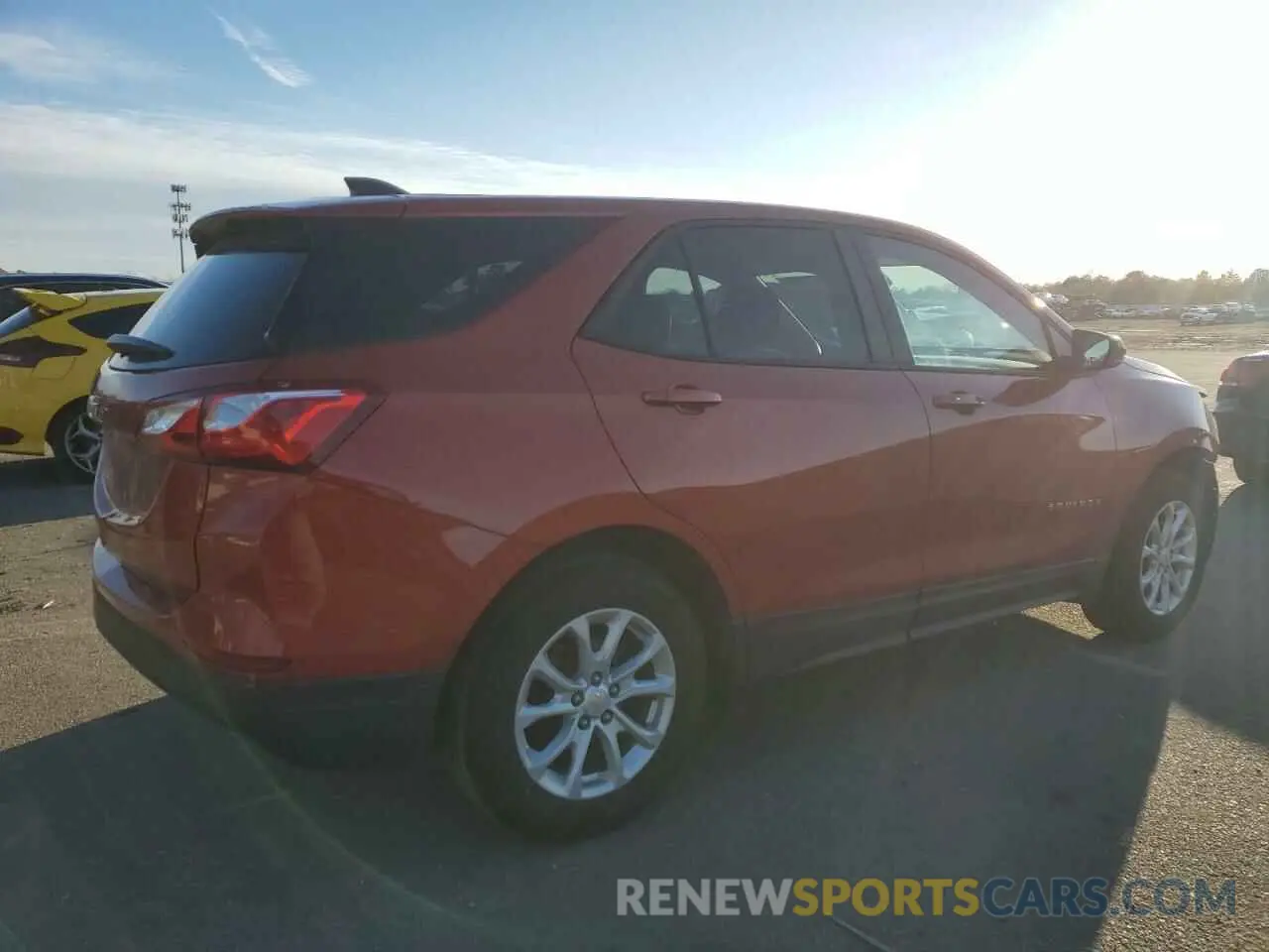 3 Photograph of a damaged car 2GNAXHEV9L6150551 CHEVROLET EQUINOX 2020