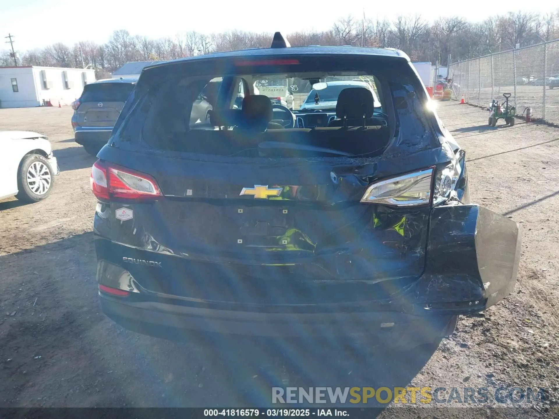 16 Photograph of a damaged car 2GNAXHEV9L6151229 CHEVROLET EQUINOX 2020