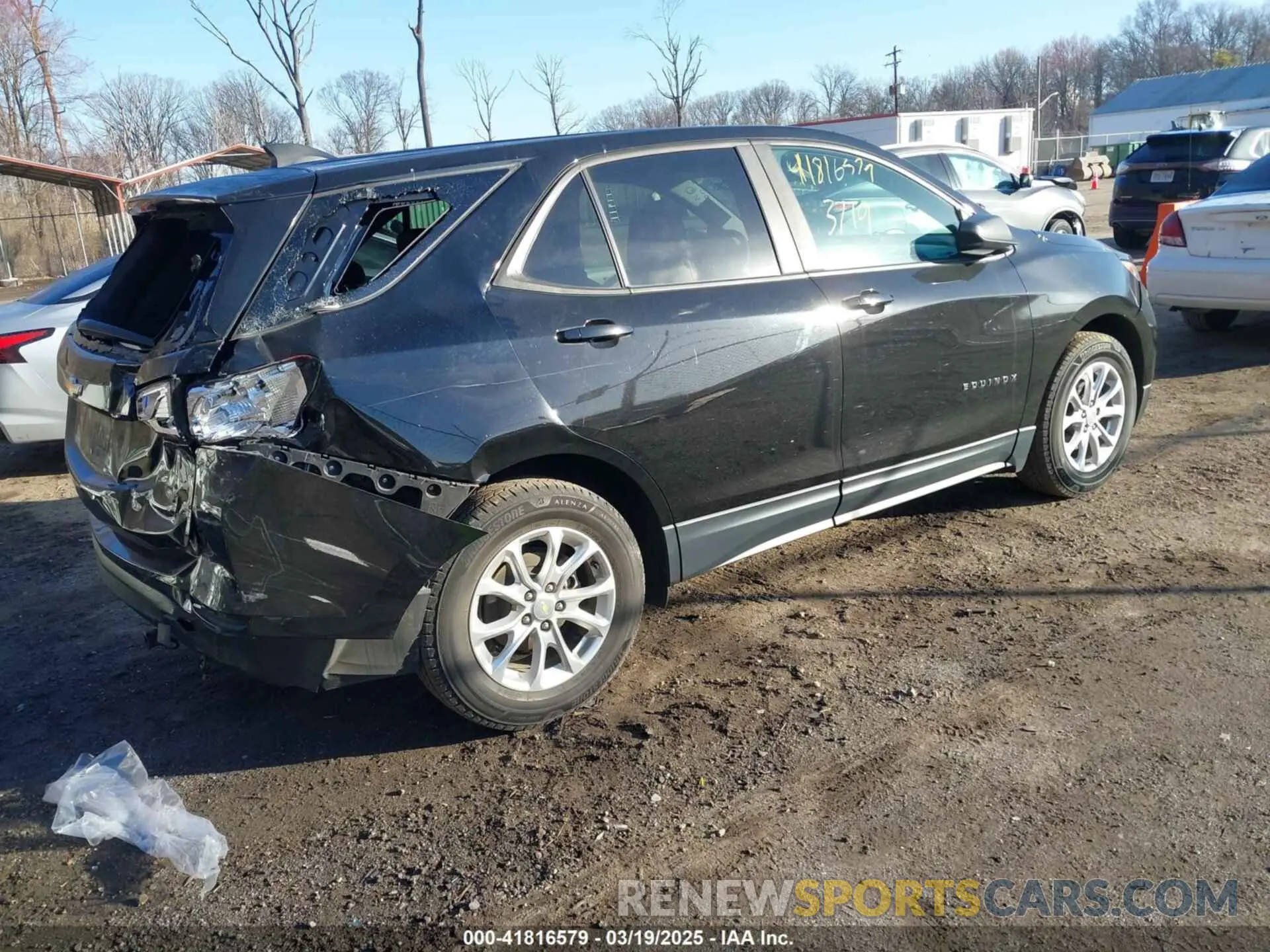 4 Photograph of a damaged car 2GNAXHEV9L6151229 CHEVROLET EQUINOX 2020