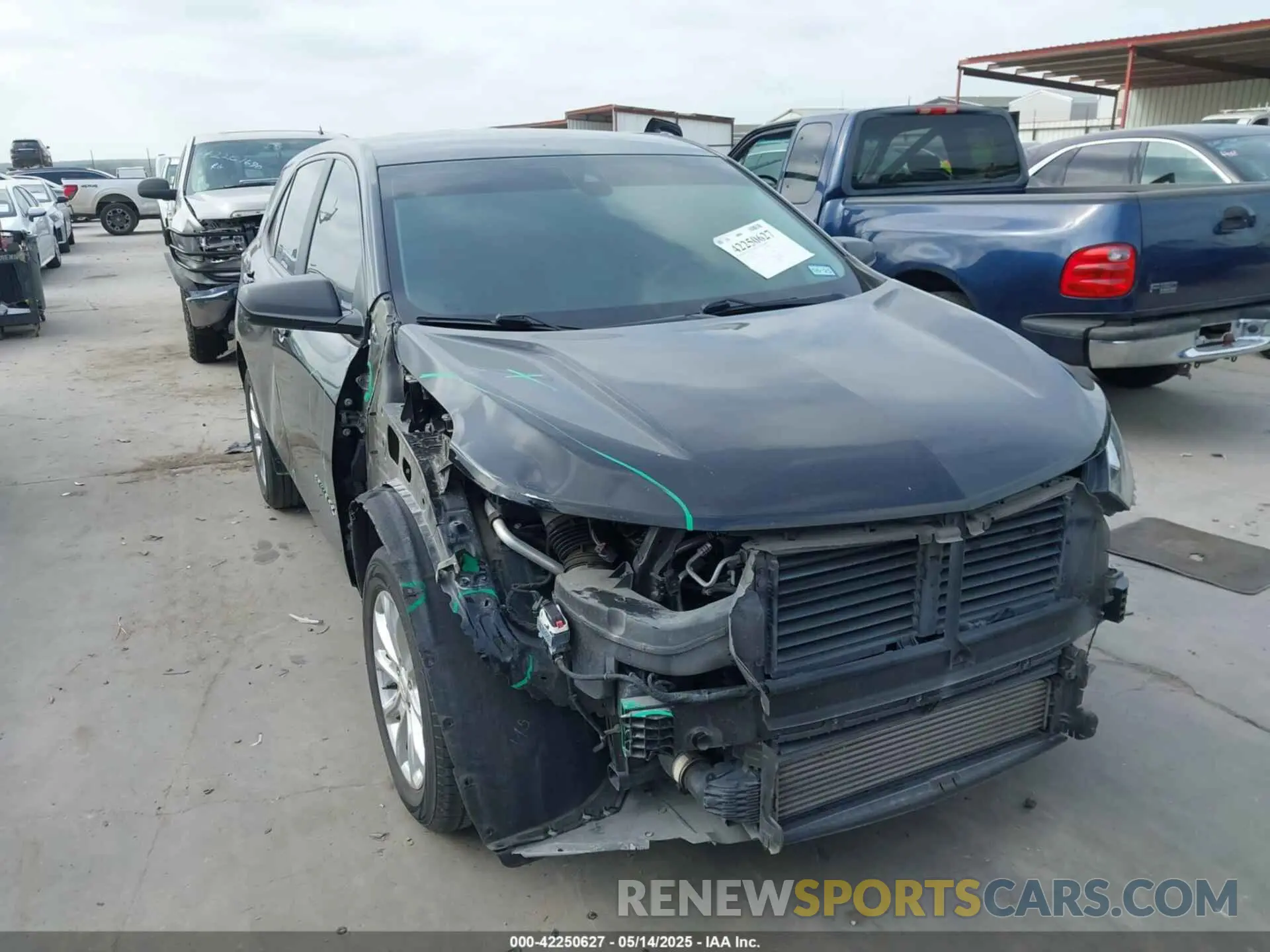 1 Photograph of a damaged car 2GNAXHEV9L6164580 CHEVROLET EQUINOX 2020