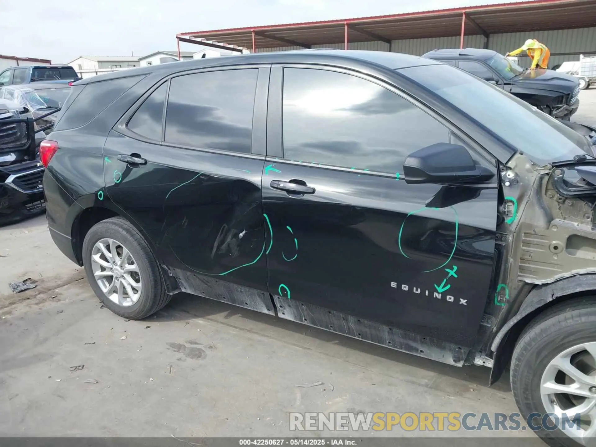 14 Photograph of a damaged car 2GNAXHEV9L6164580 CHEVROLET EQUINOX 2020