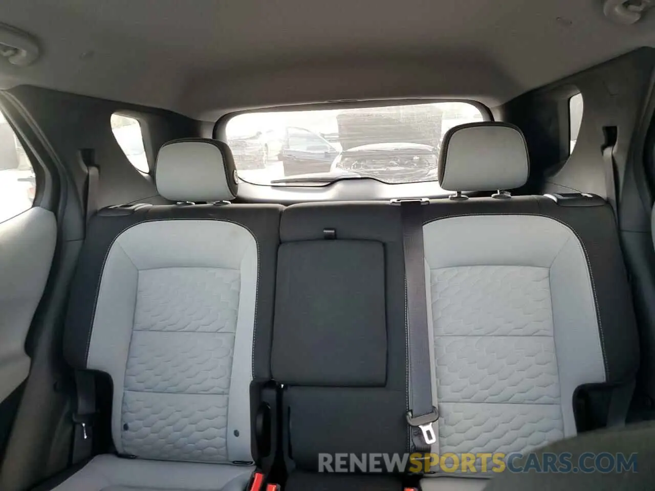 10 Photograph of a damaged car 2GNAXHEV9L6208318 CHEVROLET EQUINOX 2020