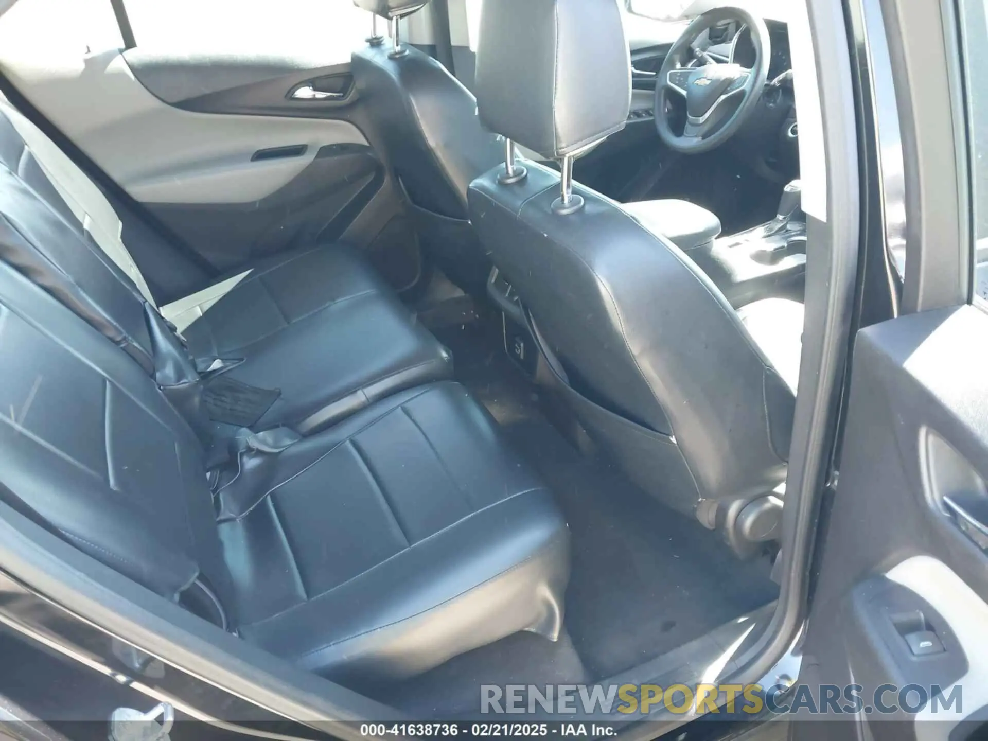 8 Photograph of a damaged car 2GNAXHEVXL6141129 CHEVROLET EQUINOX 2020
