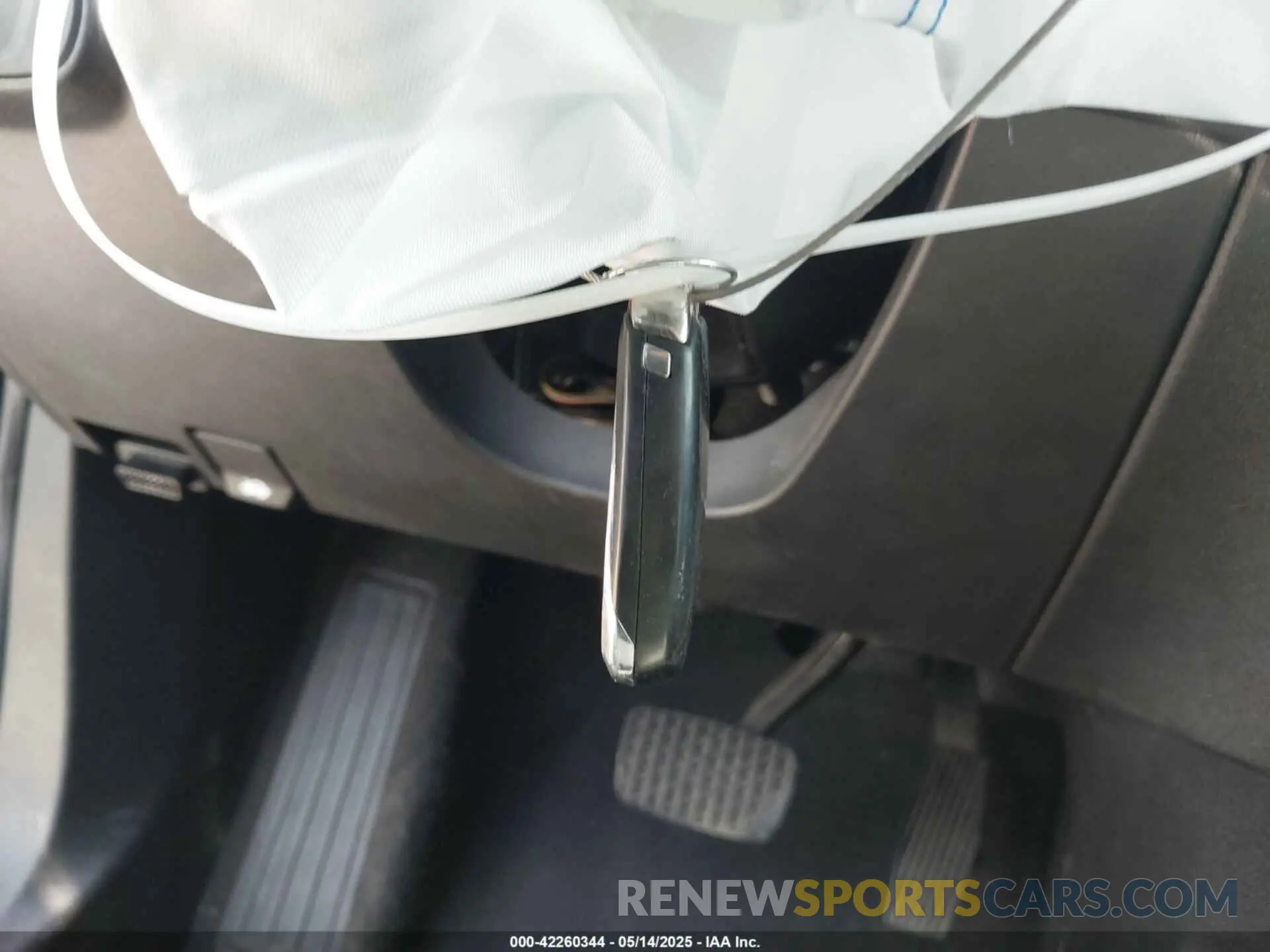 11 Photograph of a damaged car 2GNAXHEVXL6148467 CHEVROLET EQUINOX 2020