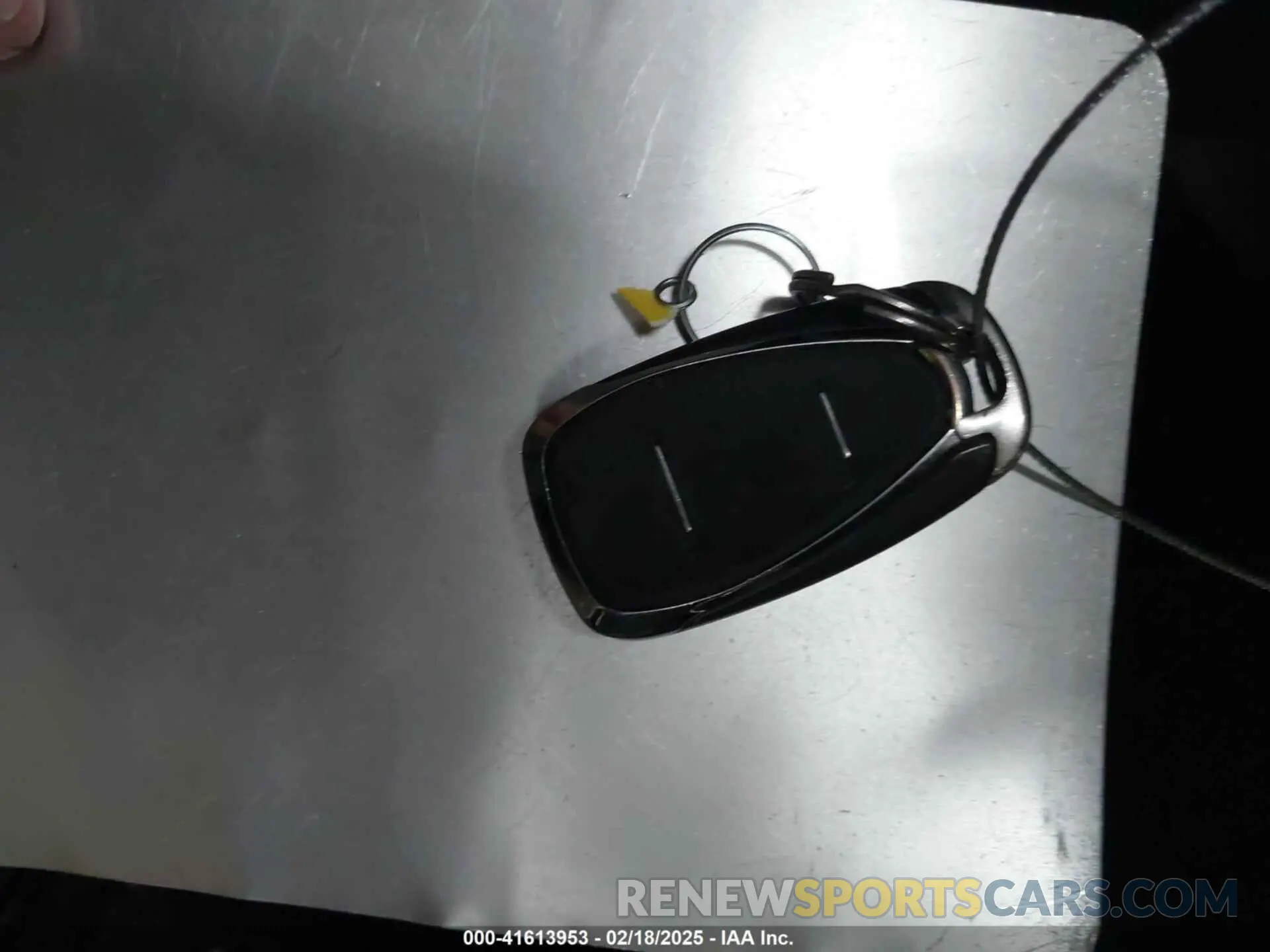 11 Photograph of a damaged car 2GNAXHEVXL6245796 CHEVROLET EQUINOX 2020