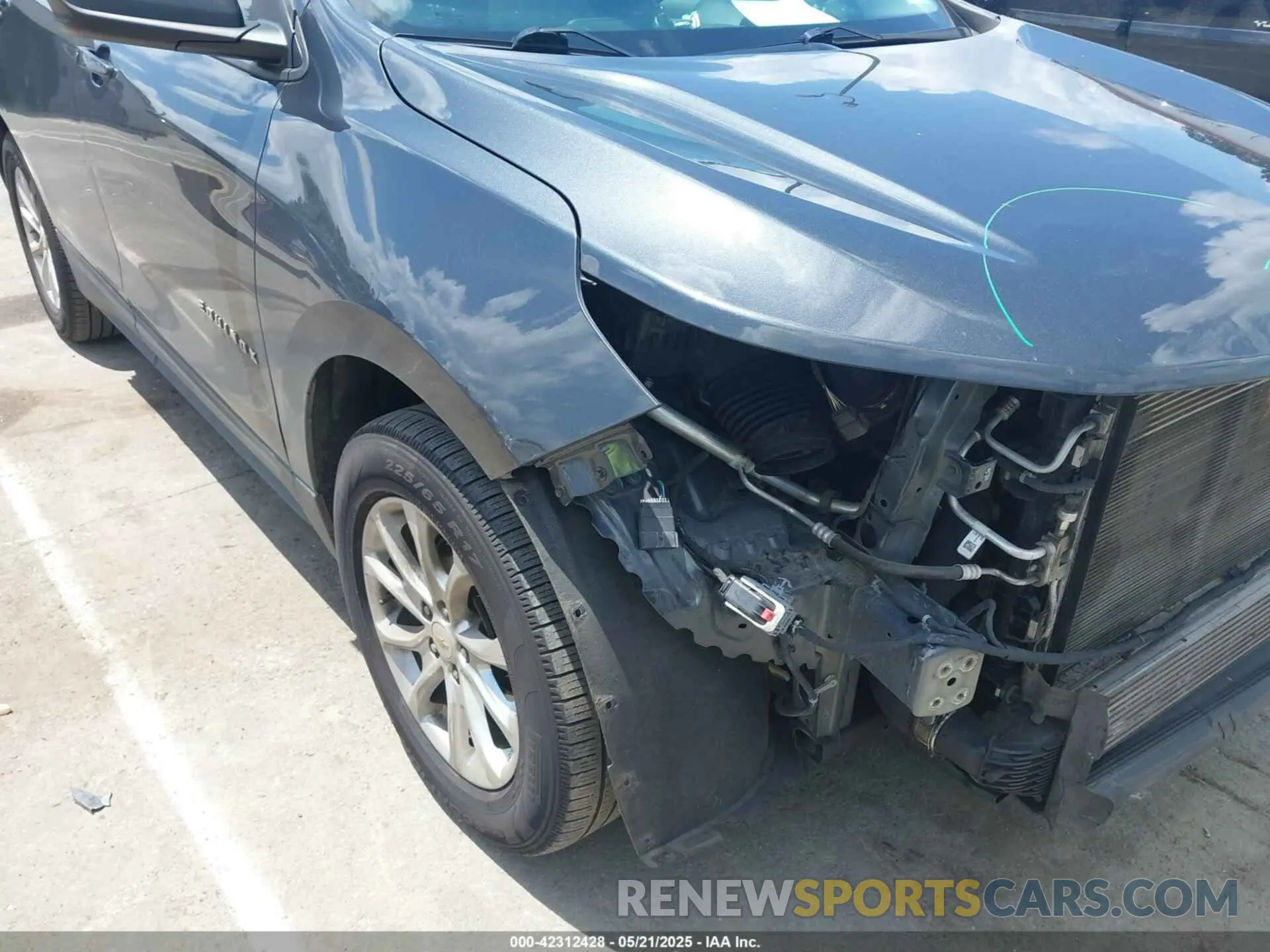 17 Photograph of a damaged car 2GNAXHEVXL6265465 CHEVROLET EQUINOX 2020