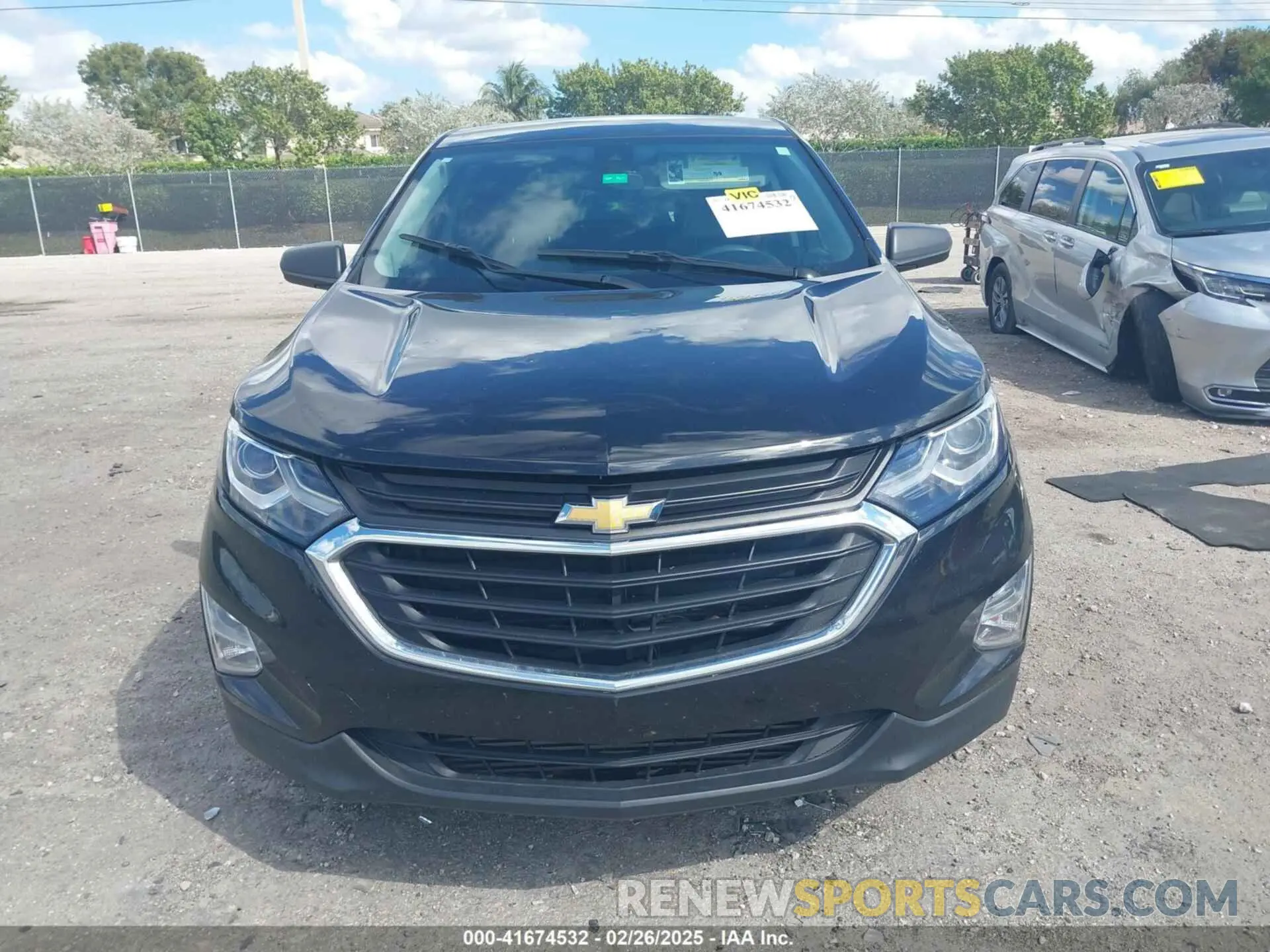 12 Photograph of a damaged car 2GNAXHEVXL6281228 CHEVROLET EQUINOX 2020
