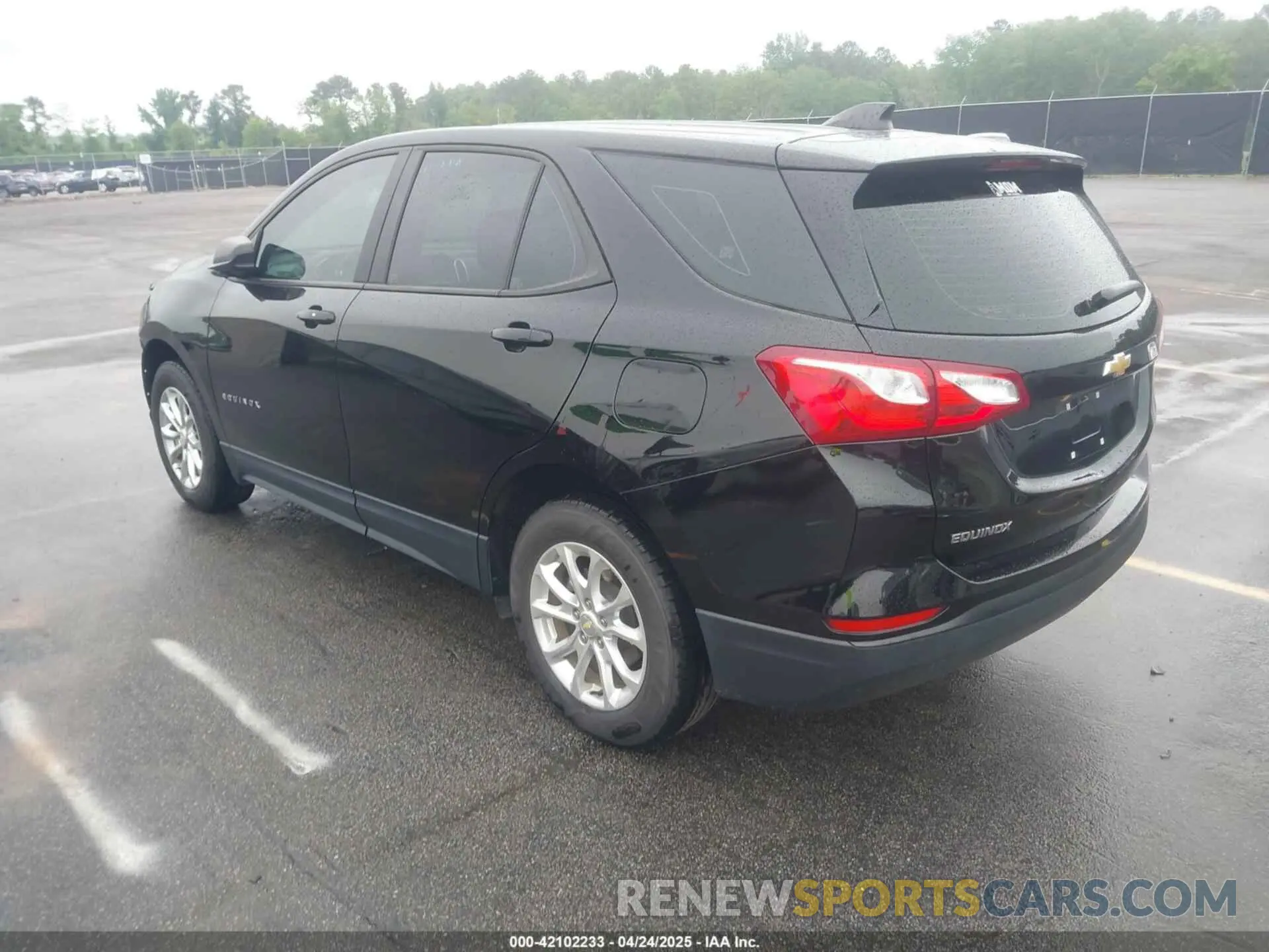 3 Photograph of a damaged car 2GNAXHEVXL6282184 CHEVROLET EQUINOX 2020