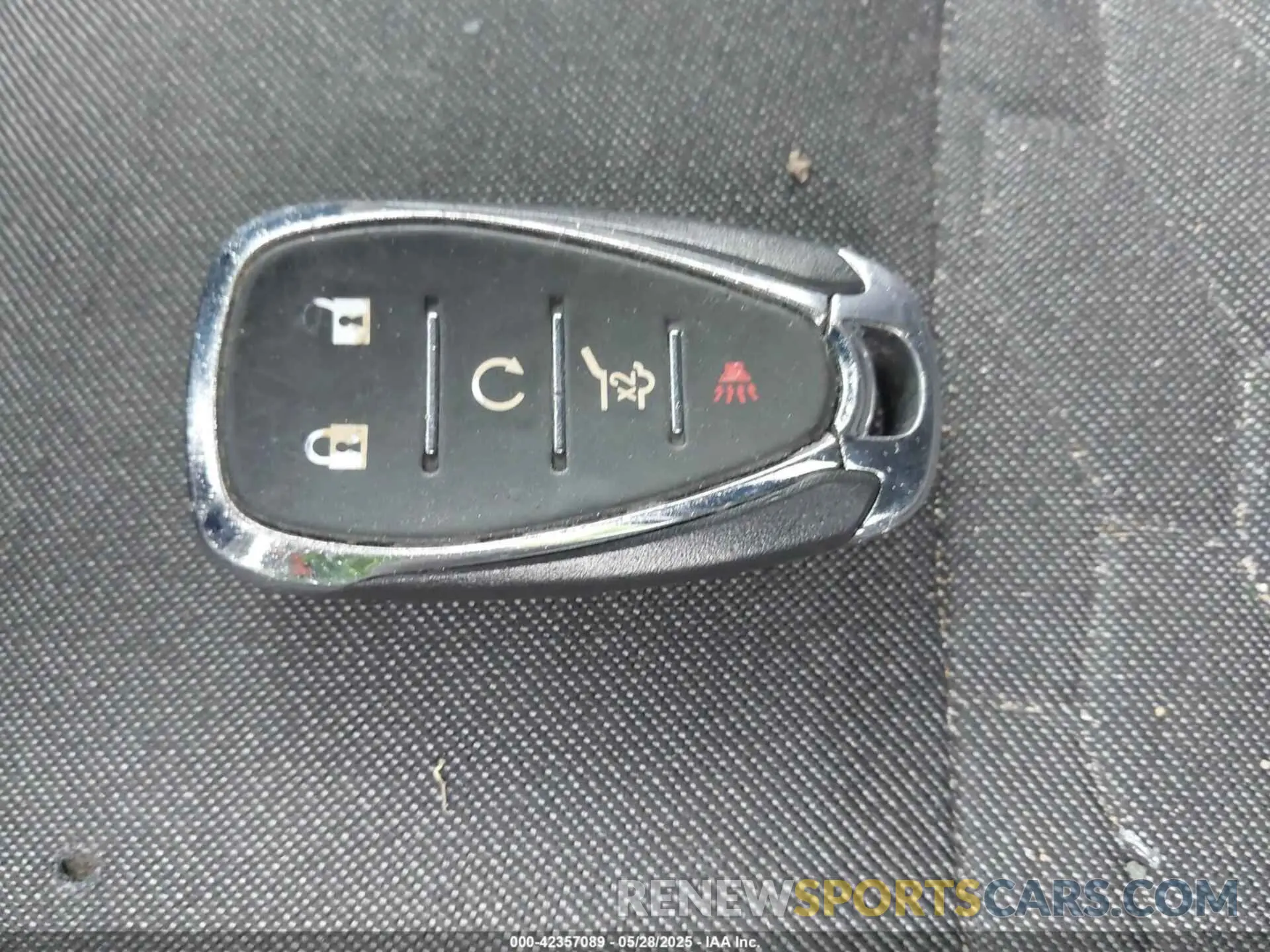 11 Photograph of a damaged car 2GNAXJEV0L6101729 CHEVROLET EQUINOX 2020