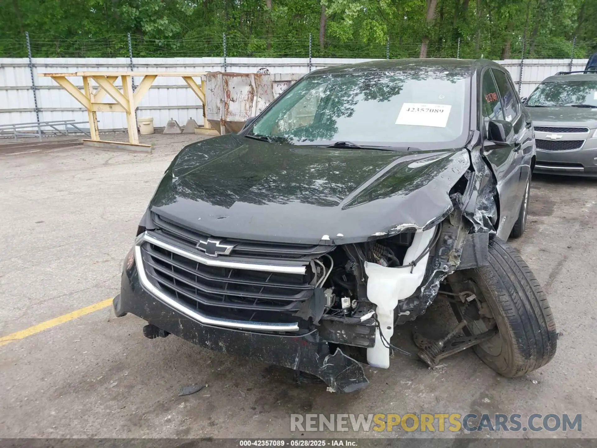6 Photograph of a damaged car 2GNAXJEV0L6101729 CHEVROLET EQUINOX 2020
