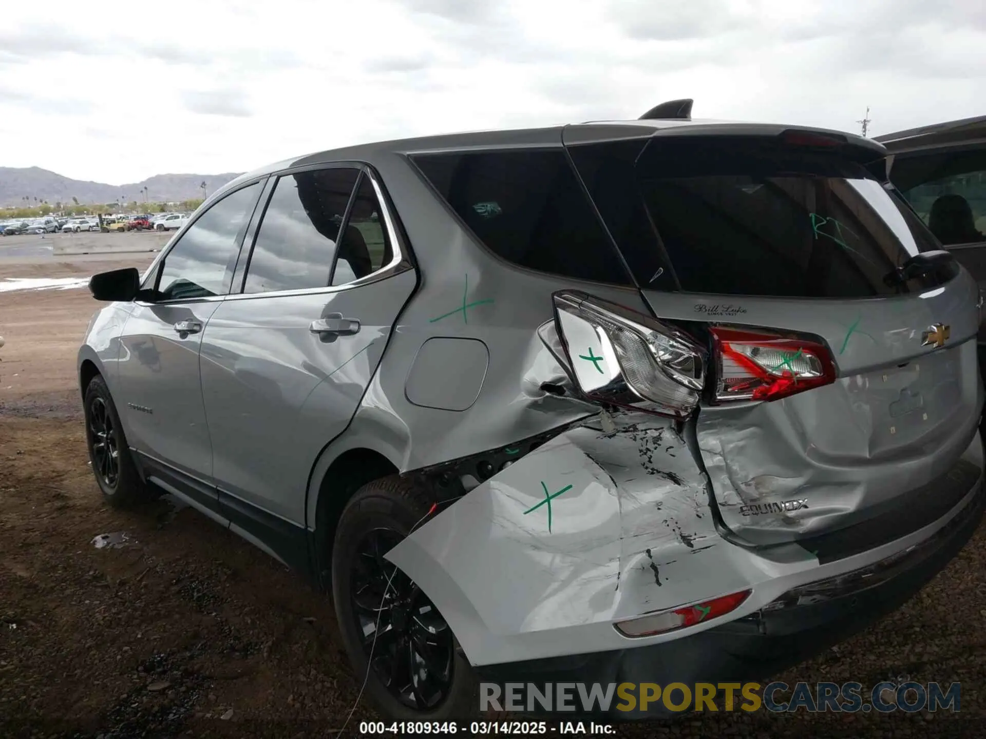 6 Photograph of a damaged car 2GNAXJEV0L6176382 CHEVROLET EQUINOX 2020