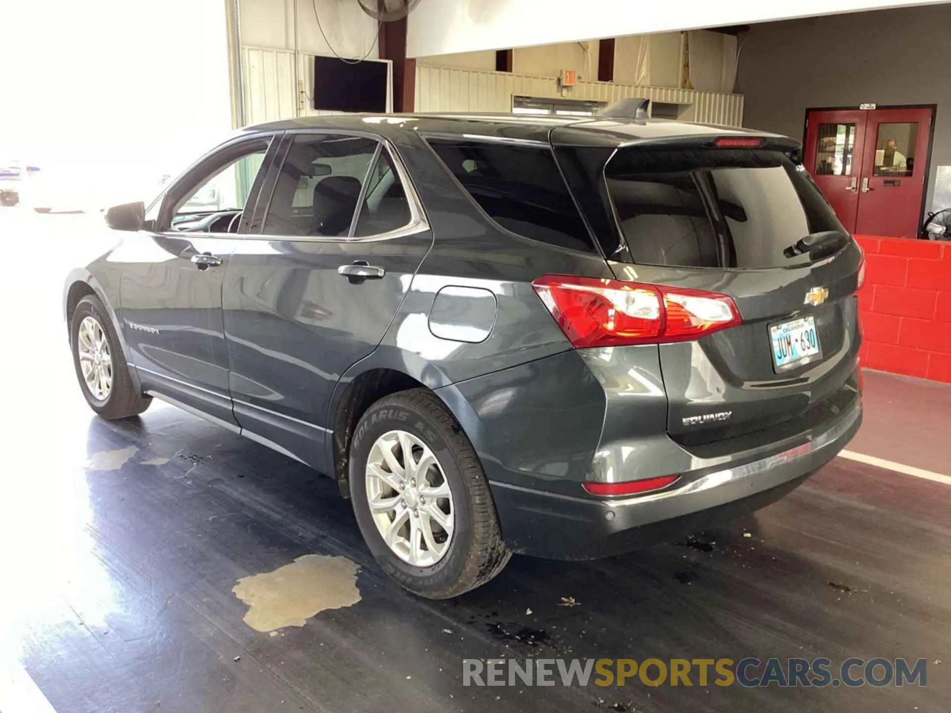 10 Photograph of a damaged car 2GNAXJEV0L6231459 CHEVROLET EQUINOX 2020