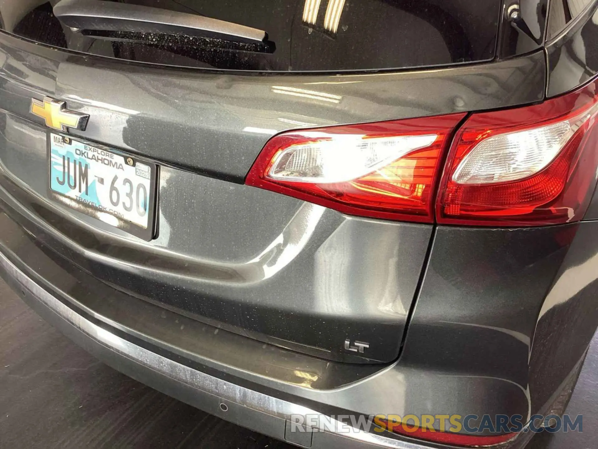 31 Photograph of a damaged car 2GNAXJEV0L6231459 CHEVROLET EQUINOX 2020