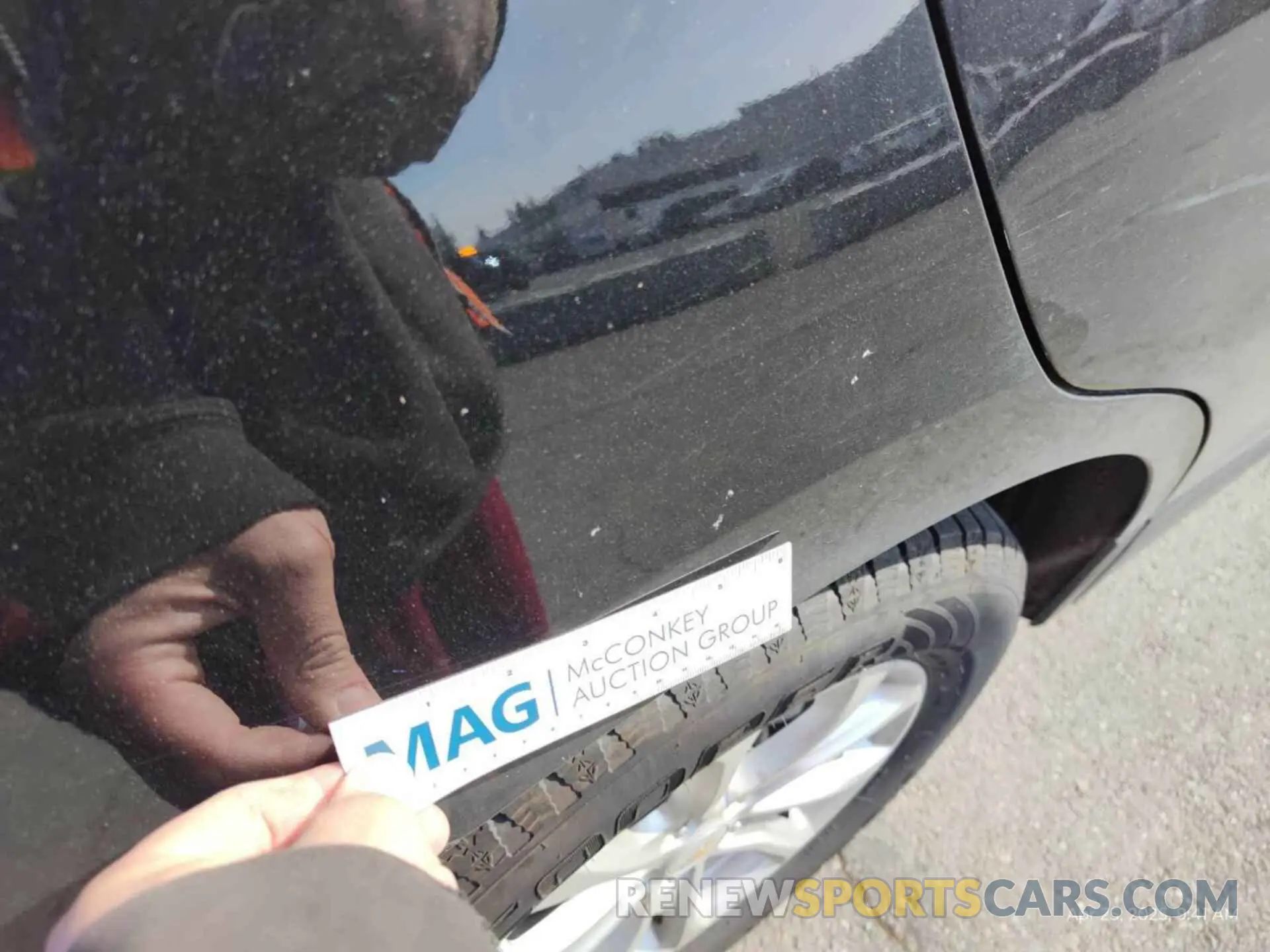 13 Photograph of a damaged car 2GNAXJEV0L6237892 CHEVROLET EQUINOX 2020