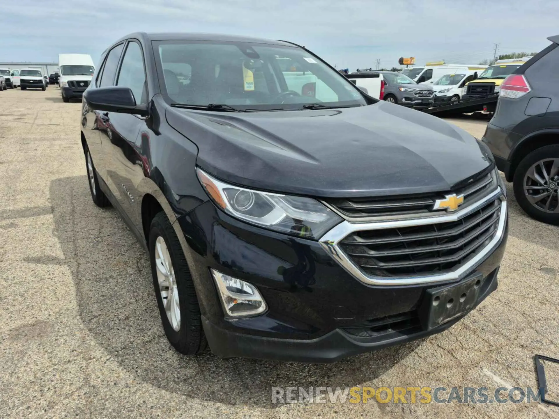 1 Photograph of a damaged car 2GNAXJEV0L6238170 CHEVROLET EQUINOX 2020