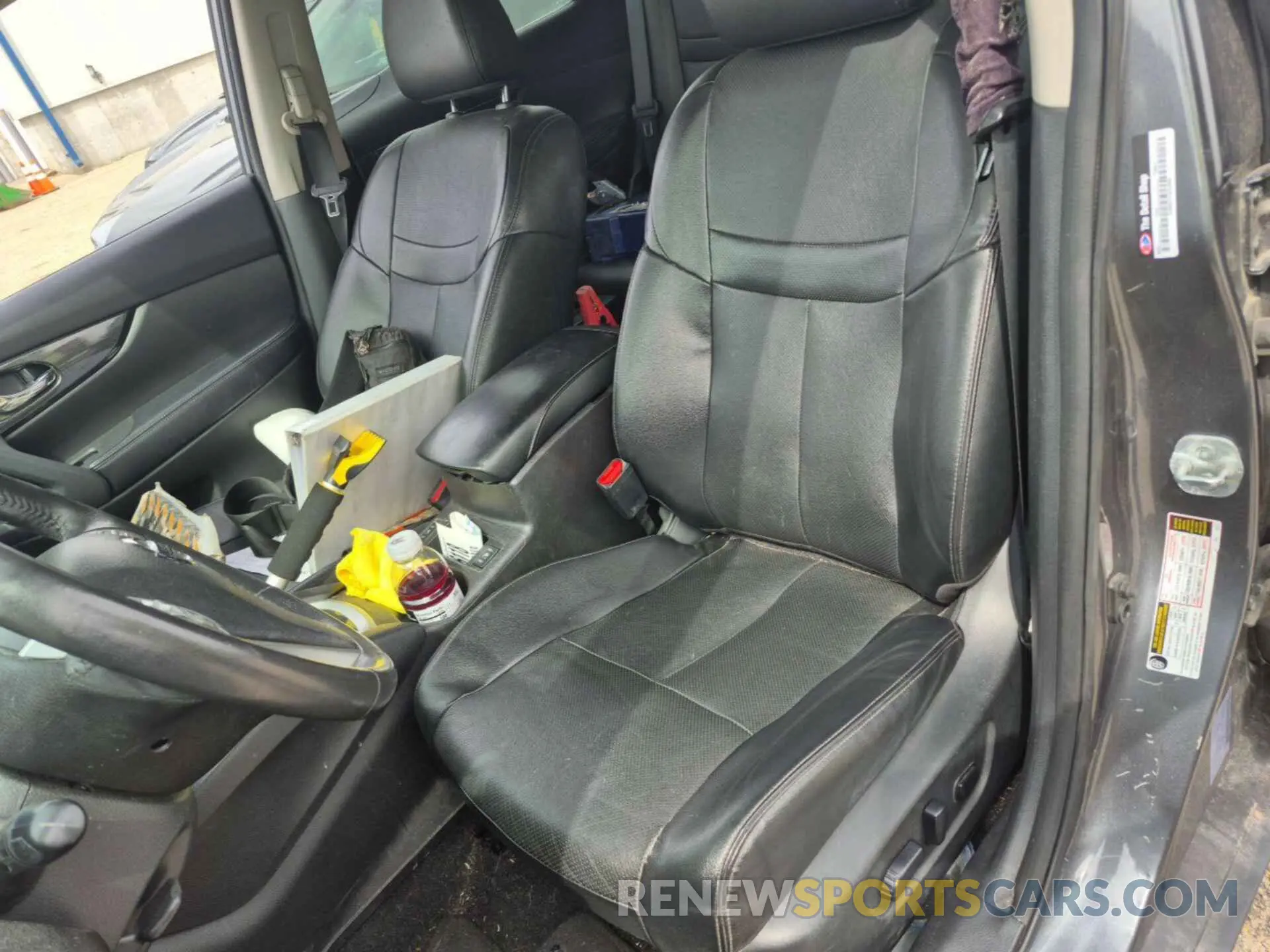 14 Photograph of a damaged car 2GNAXJEV0L6238170 CHEVROLET EQUINOX 2020