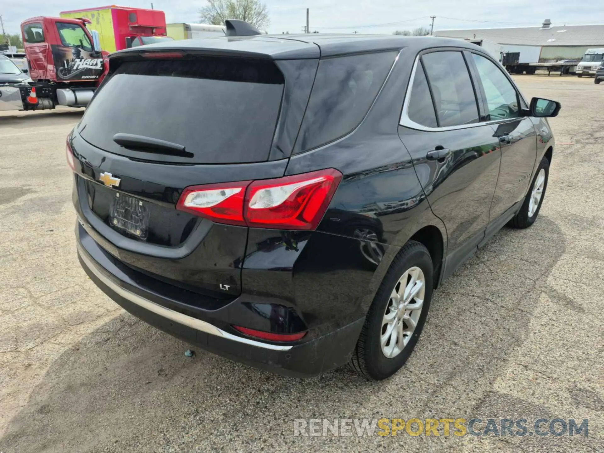 2 Photograph of a damaged car 2GNAXJEV0L6238170 CHEVROLET EQUINOX 2020