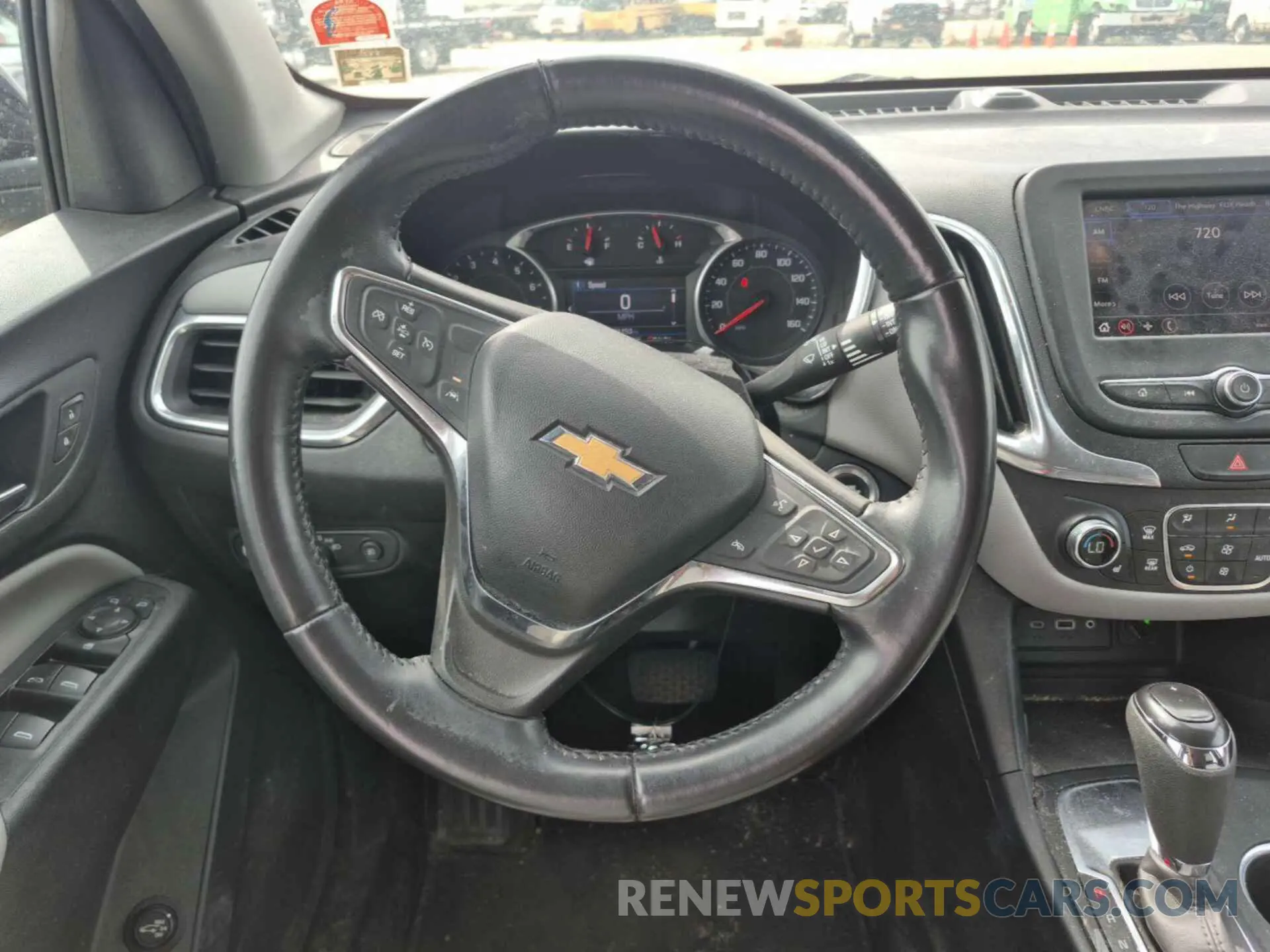 7 Photograph of a damaged car 2GNAXJEV0L6238170 CHEVROLET EQUINOX 2020