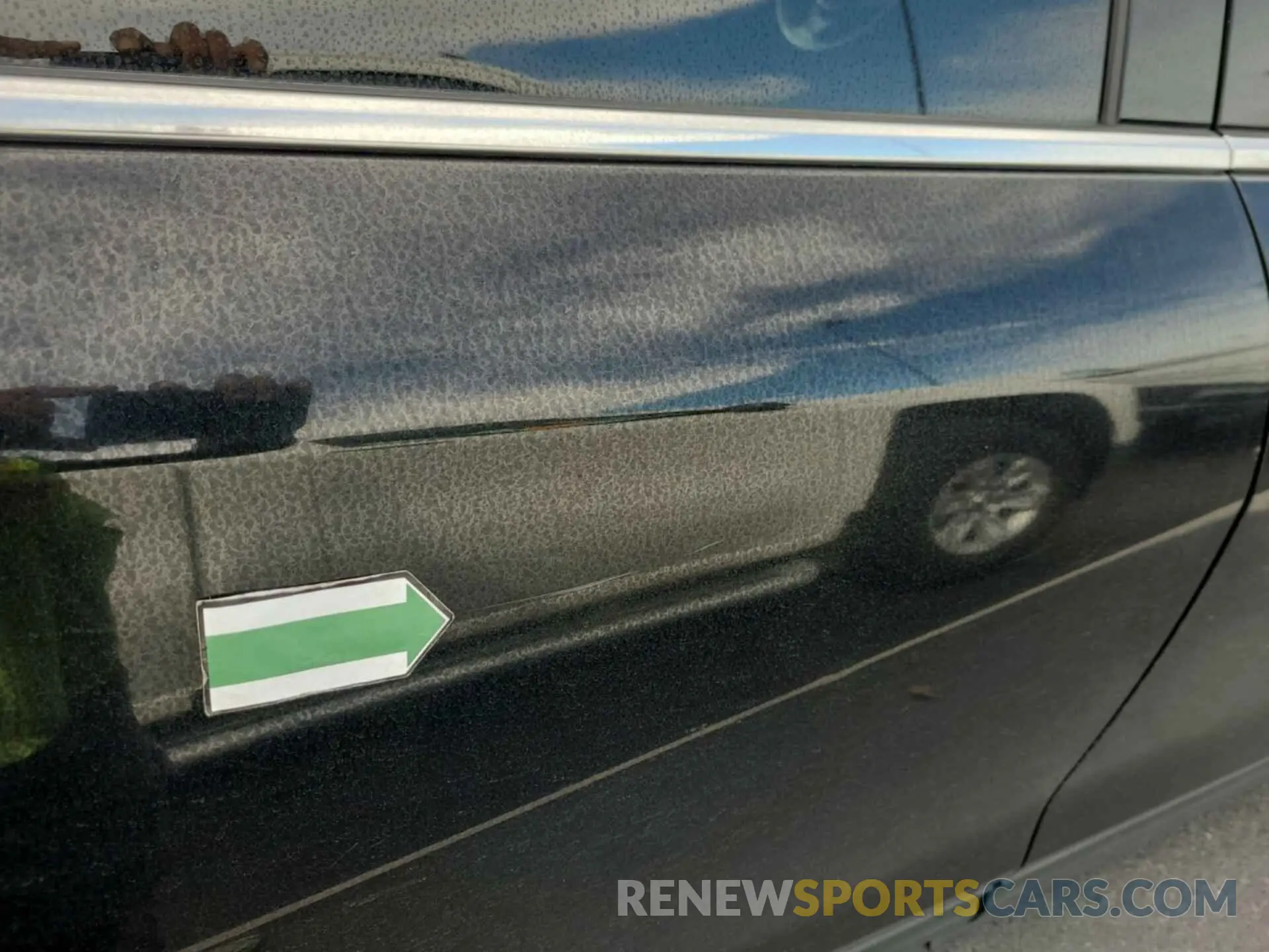 18 Photograph of a damaged car 2GNAXJEV0L6239125 CHEVROLET EQUINOX 2020