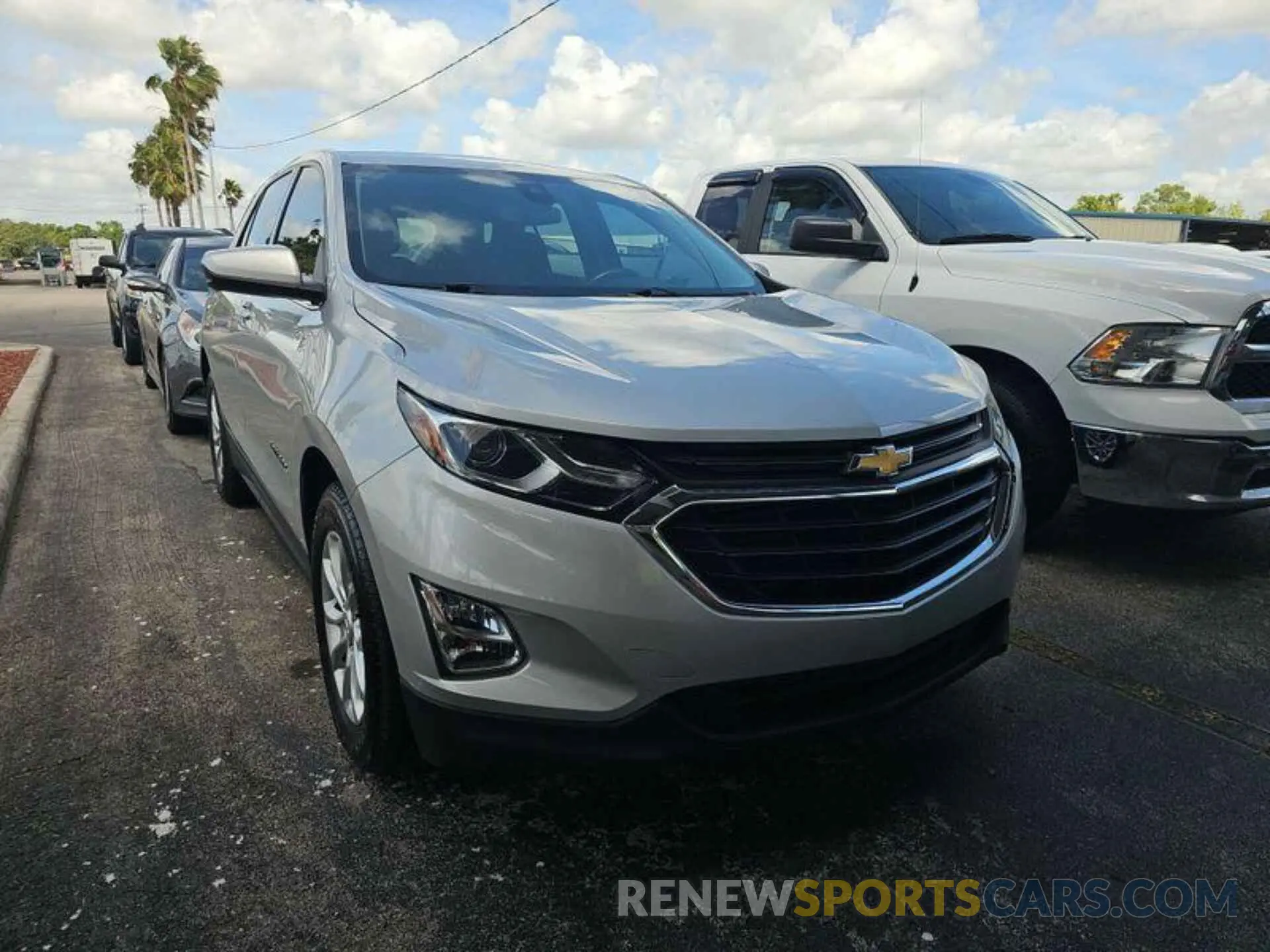 11 Photograph of a damaged car 2GNAXJEV0L6239187 CHEVROLET EQUINOX 2020