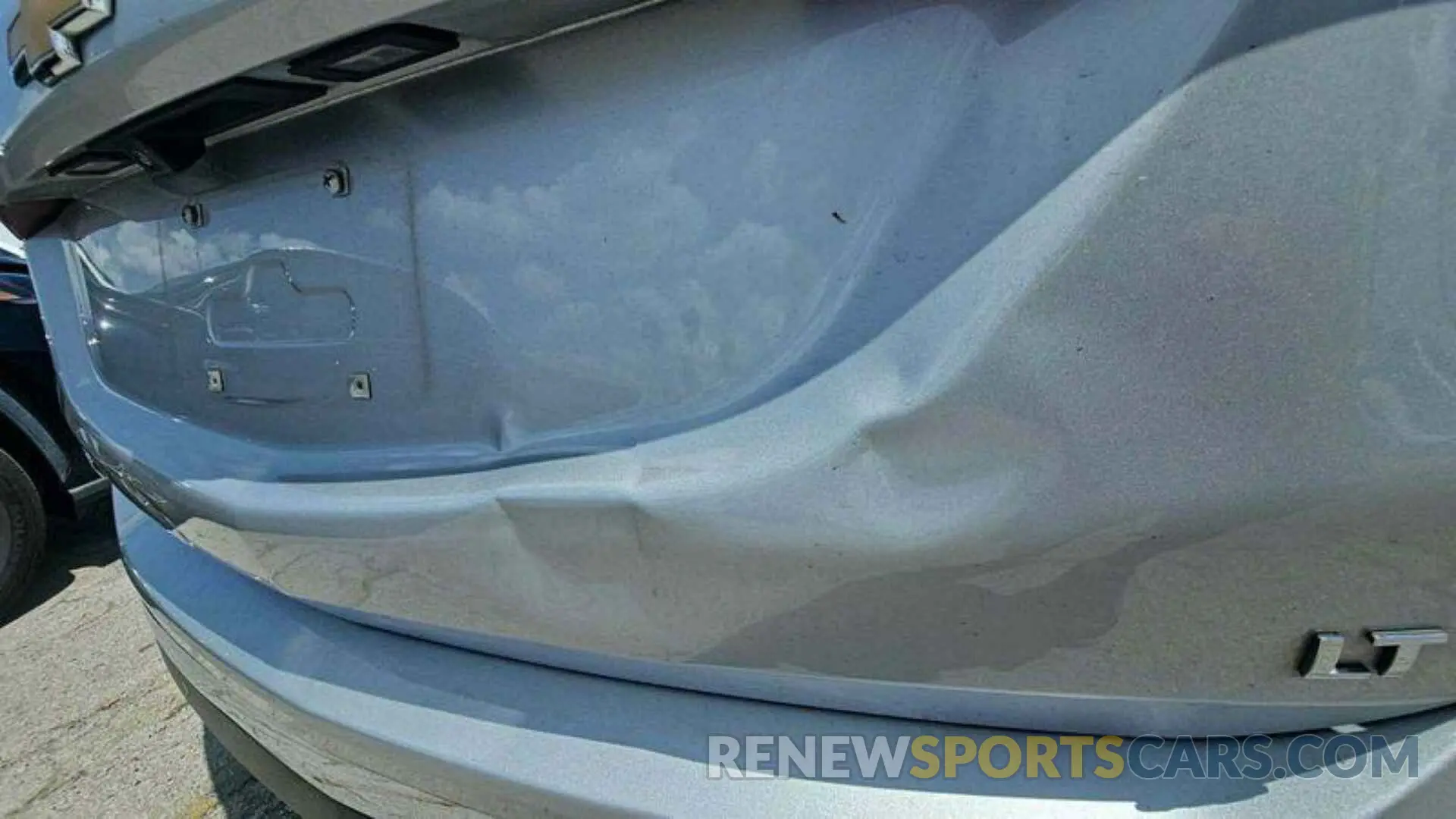 12 Photograph of a damaged car 2GNAXJEV0L6239187 CHEVROLET EQUINOX 2020