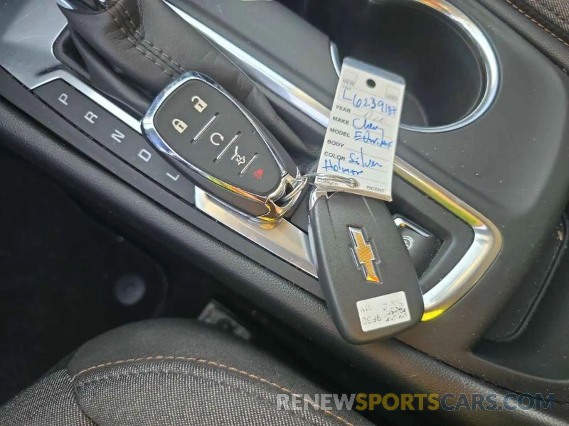 21 Photograph of a damaged car 2GNAXJEV0L6239187 CHEVROLET EQUINOX 2020