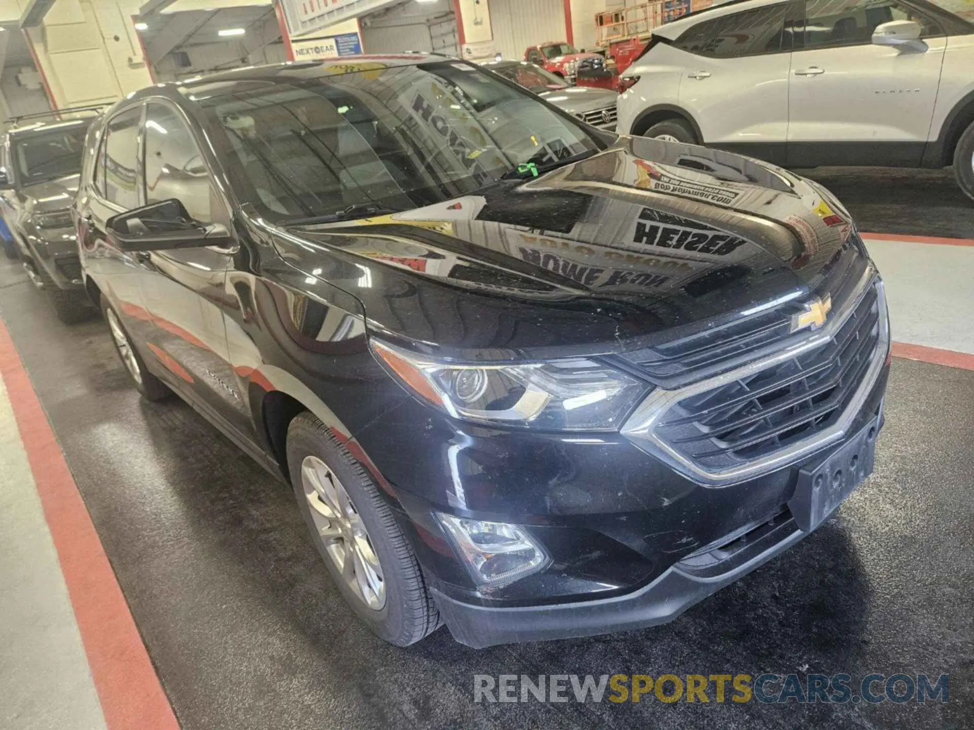 5 Photograph of a damaged car 2GNAXJEV0L6239447 CHEVROLET EQUINOX 2020