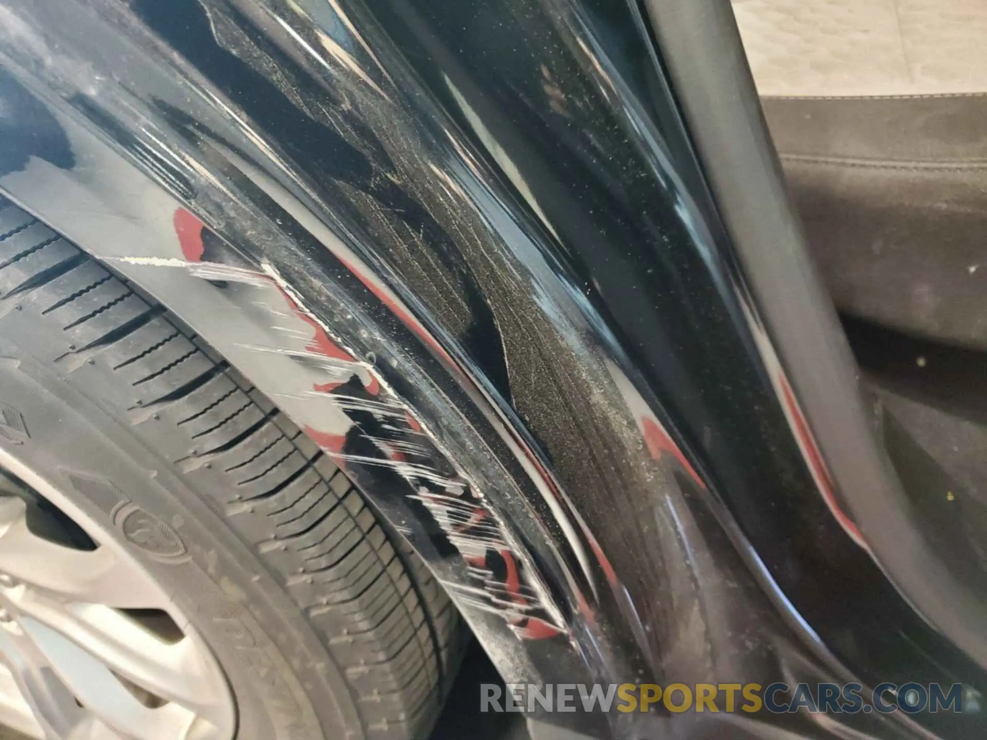 6 Photograph of a damaged car 2GNAXJEV0L6239447 CHEVROLET EQUINOX 2020