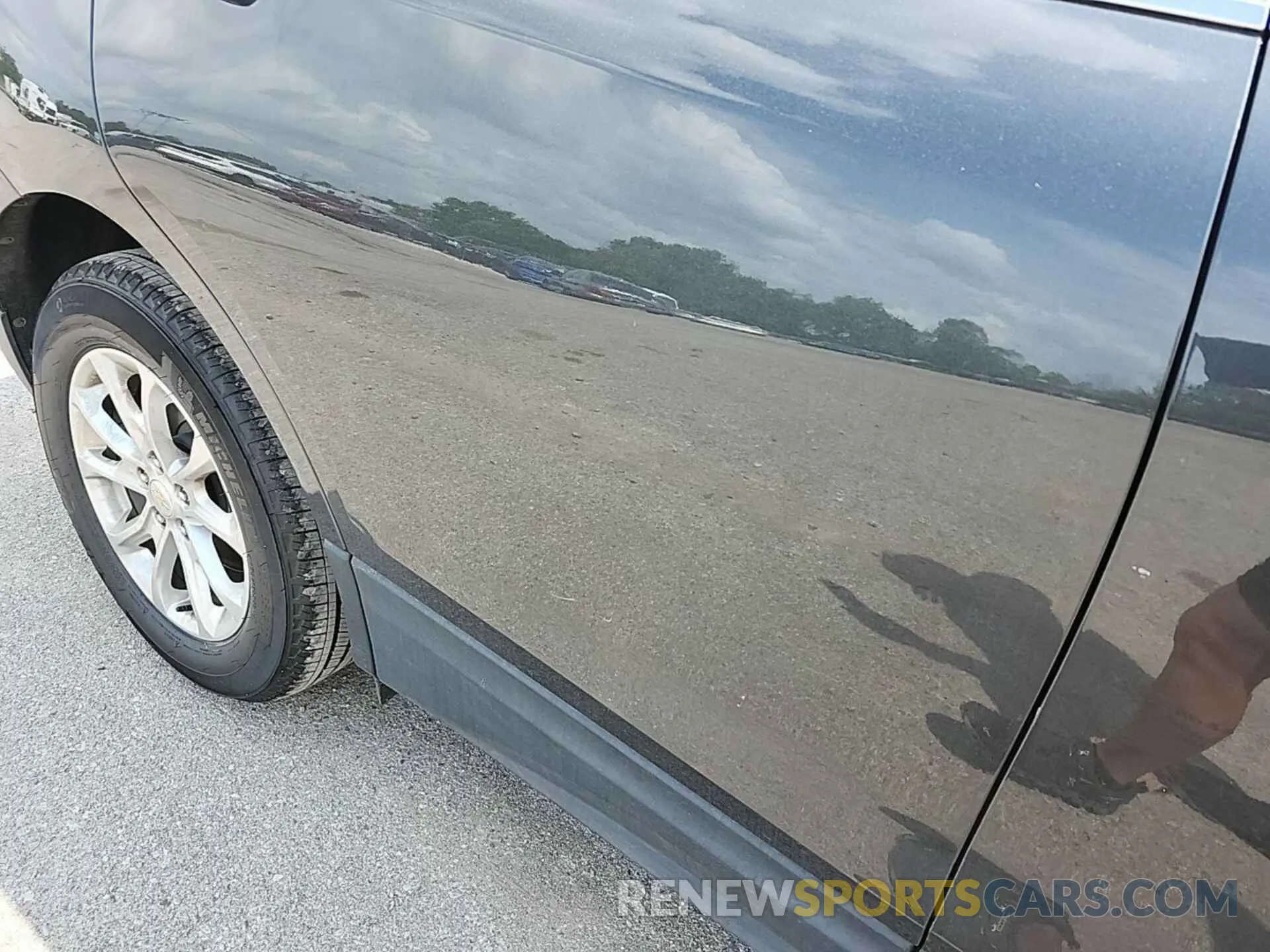 3 Photograph of a damaged car 2GNAXJEV0L6239657 CHEVROLET EQUINOX 2020